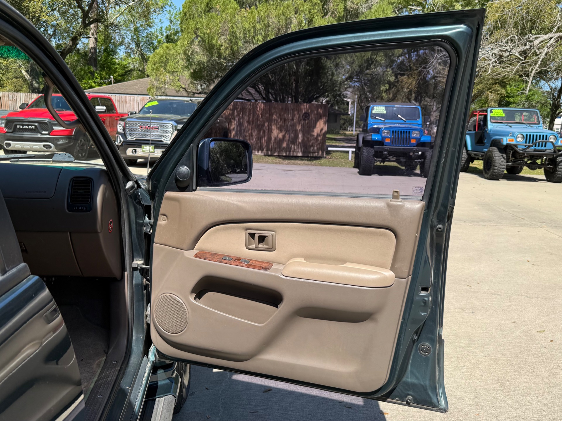 Used-1997-Toyota-4Runner-Limited