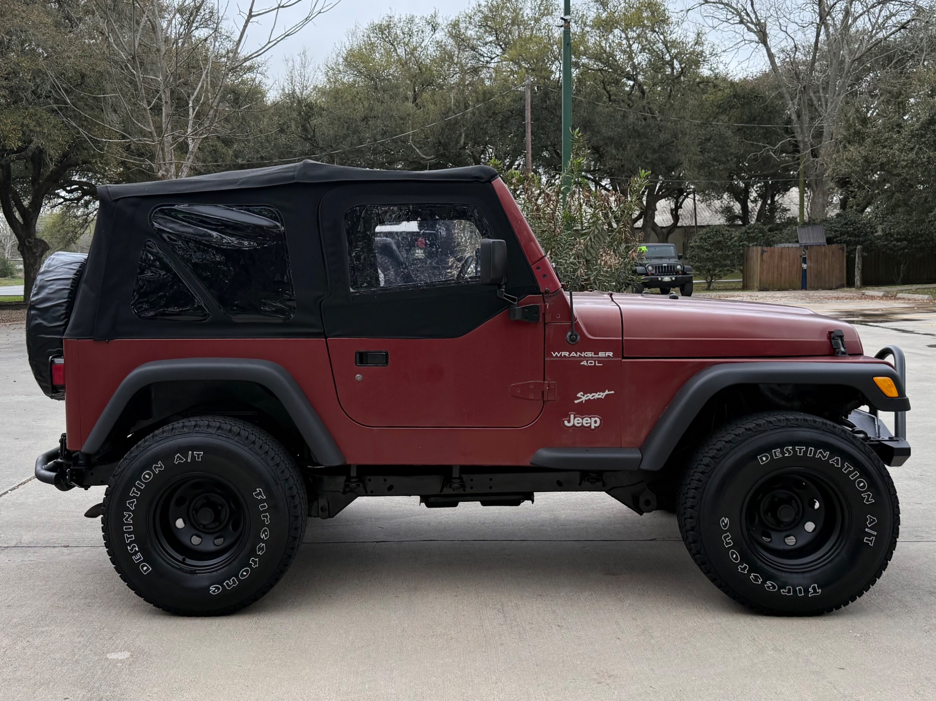 Used-2000-Jeep-Wrangler-Sport