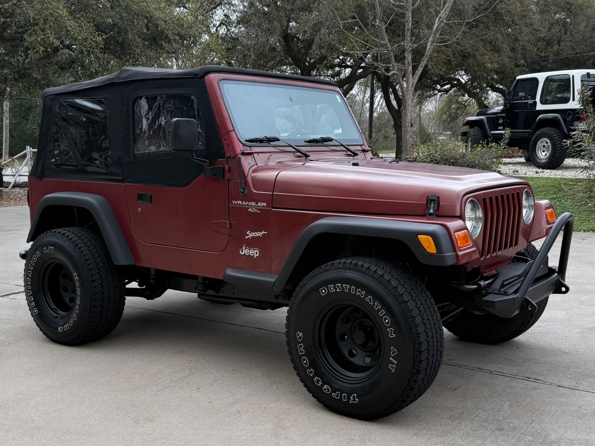 Used-2000-Jeep-Wrangler-Sport