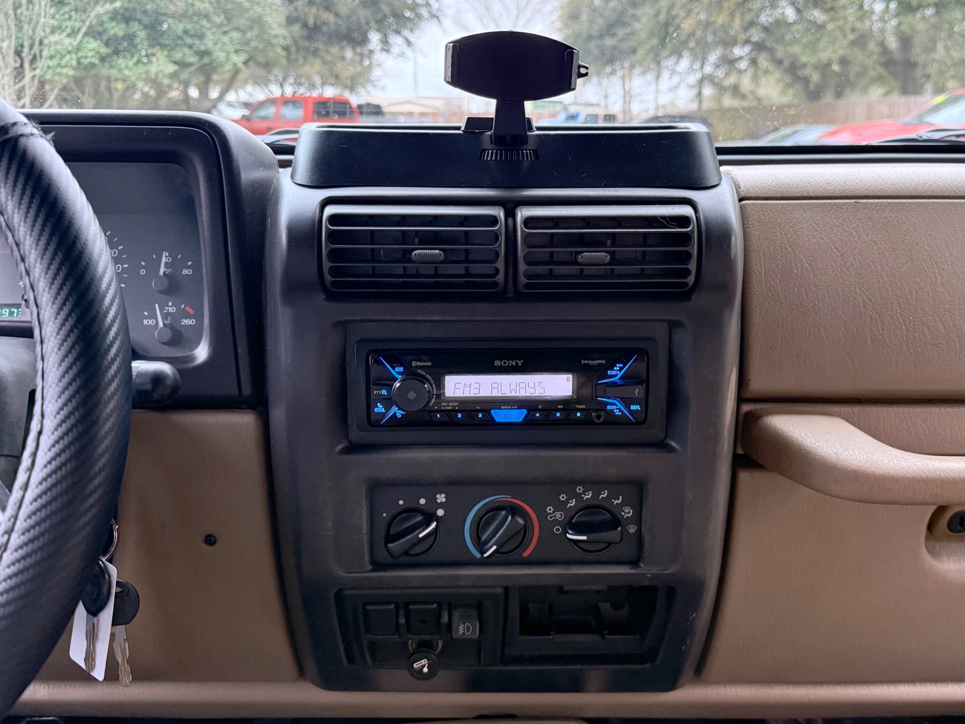 Used-2000-Jeep-Wrangler-Sport