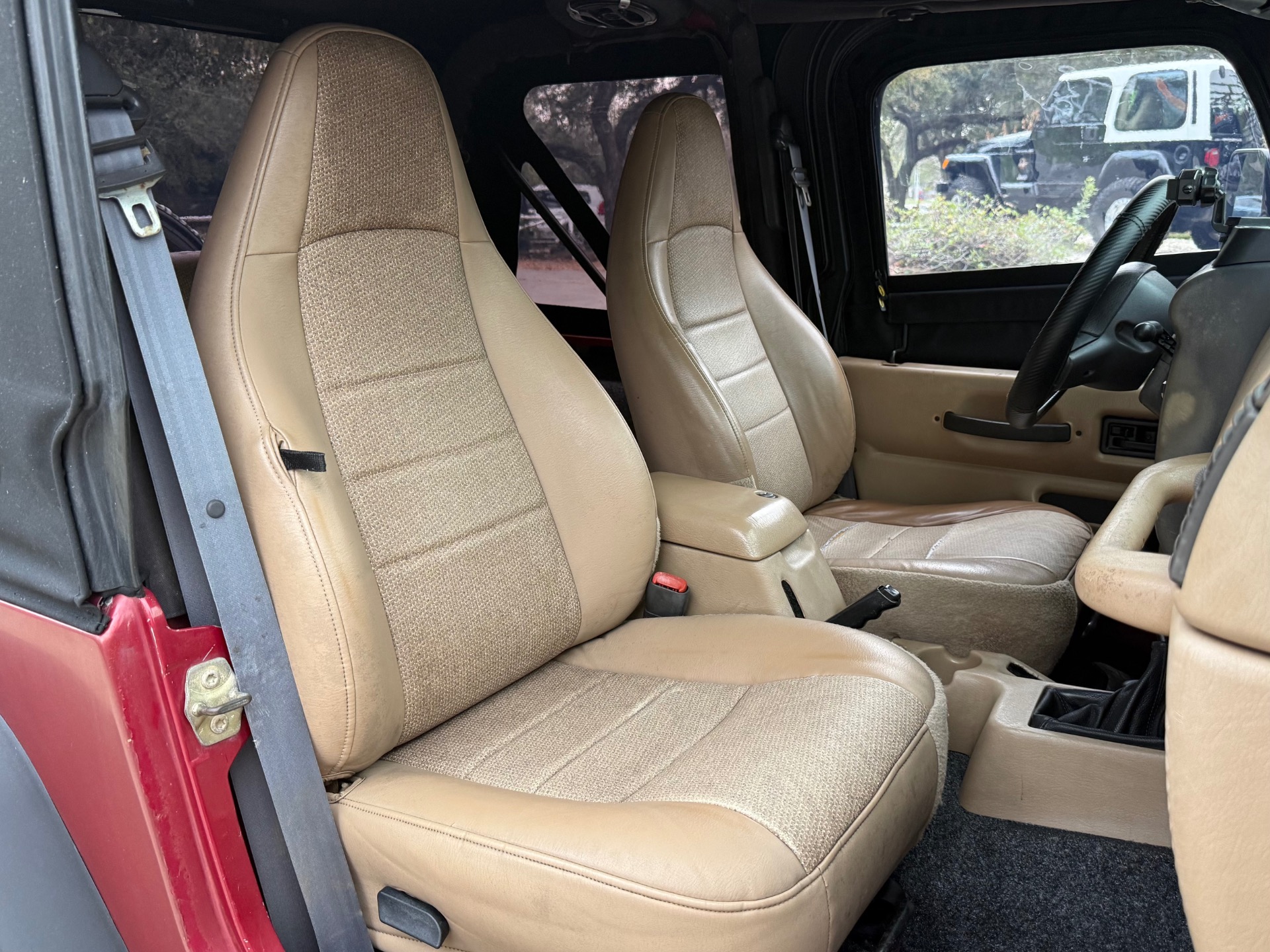 Used-2000-Jeep-Wrangler-Sport