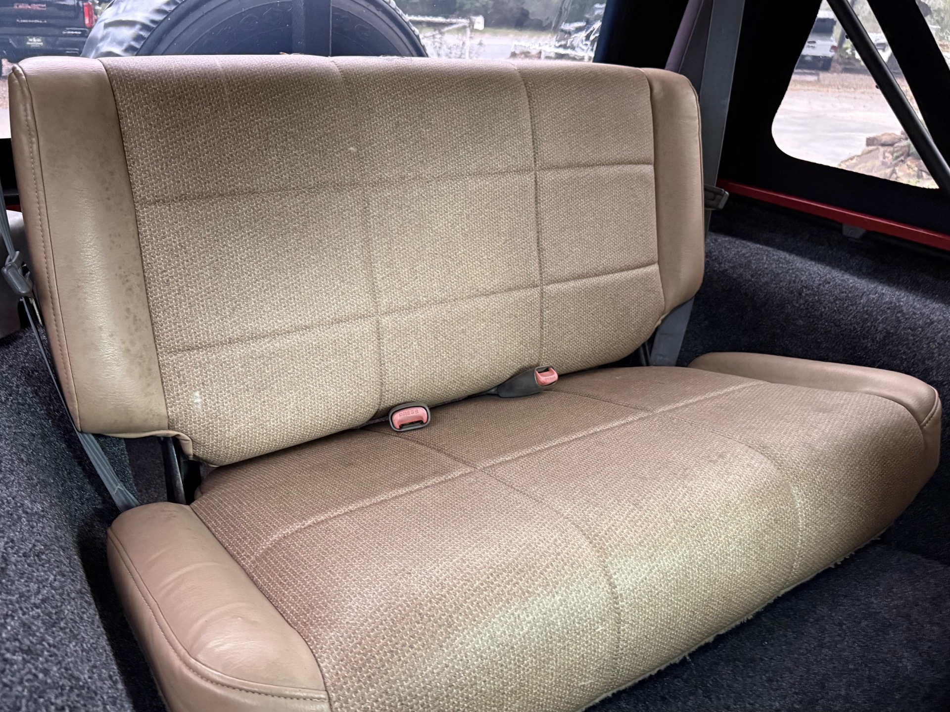 Used-2000-Jeep-Wrangler-Sport