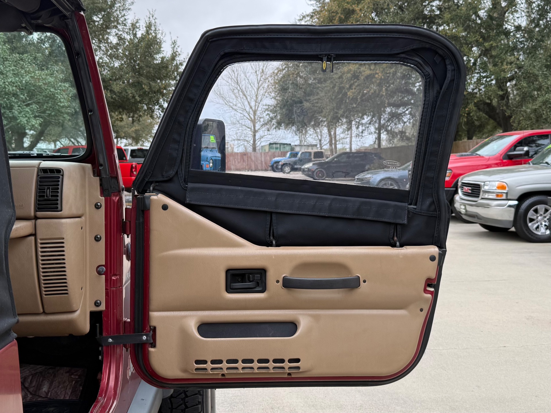 Used-2000-Jeep-Wrangler-Sport