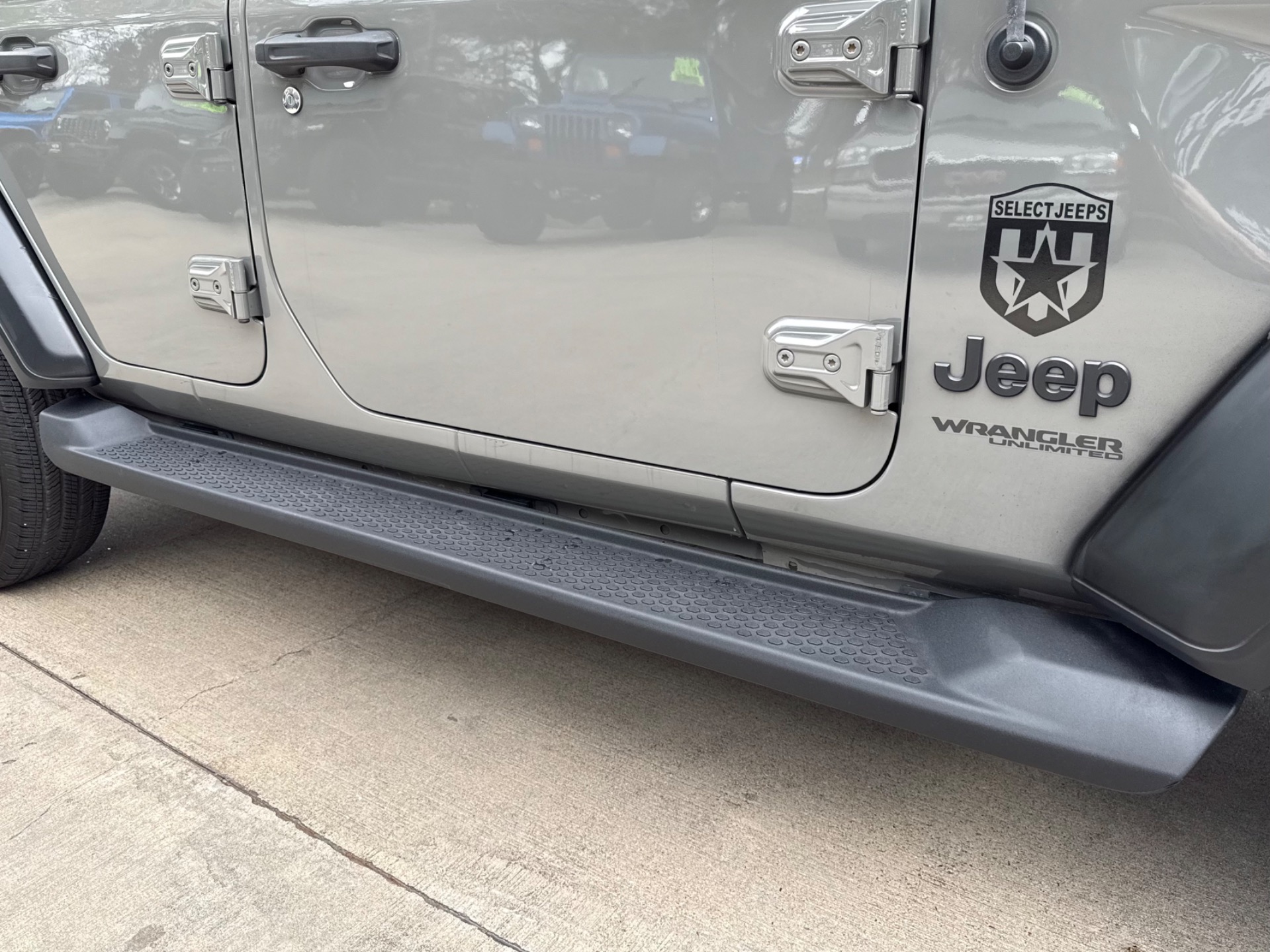 Used-2021-Jeep-Wrangler-Unlimited-Willys