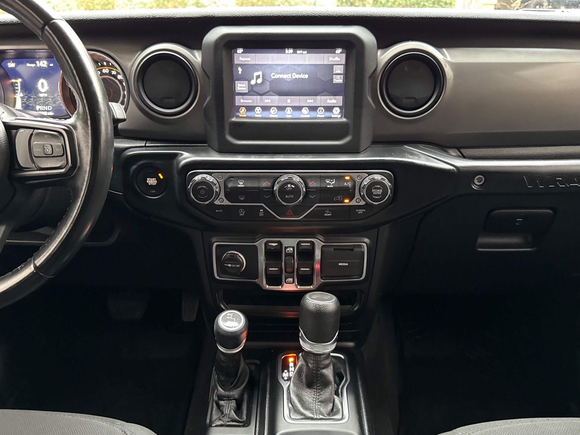 Used-2021-Jeep-Wrangler-Unlimited-Willys