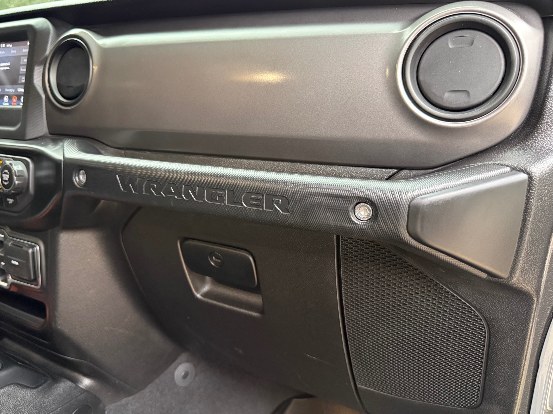 Used-2021-Jeep-Wrangler-Unlimited-Willys