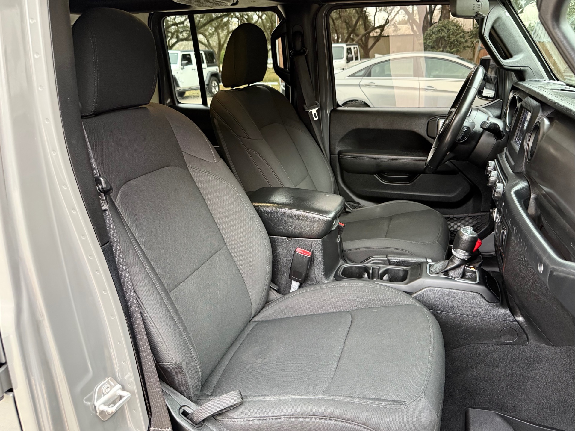 Used-2021-Jeep-Wrangler-Unlimited-Willys