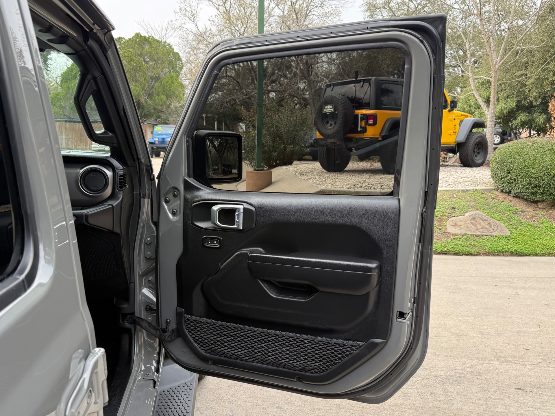 Used-2021-Jeep-Wrangler-Unlimited-Willys