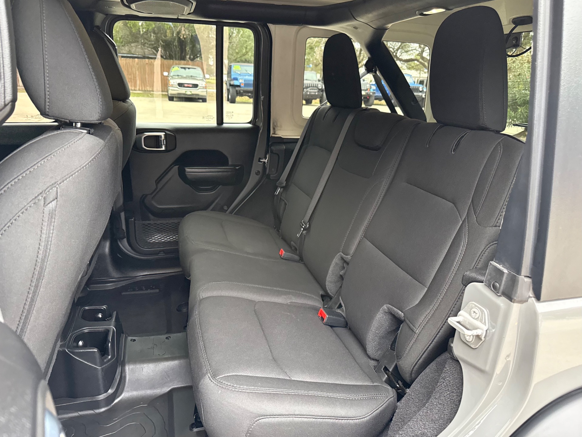 Used-2021-Jeep-Wrangler-Unlimited-Willys