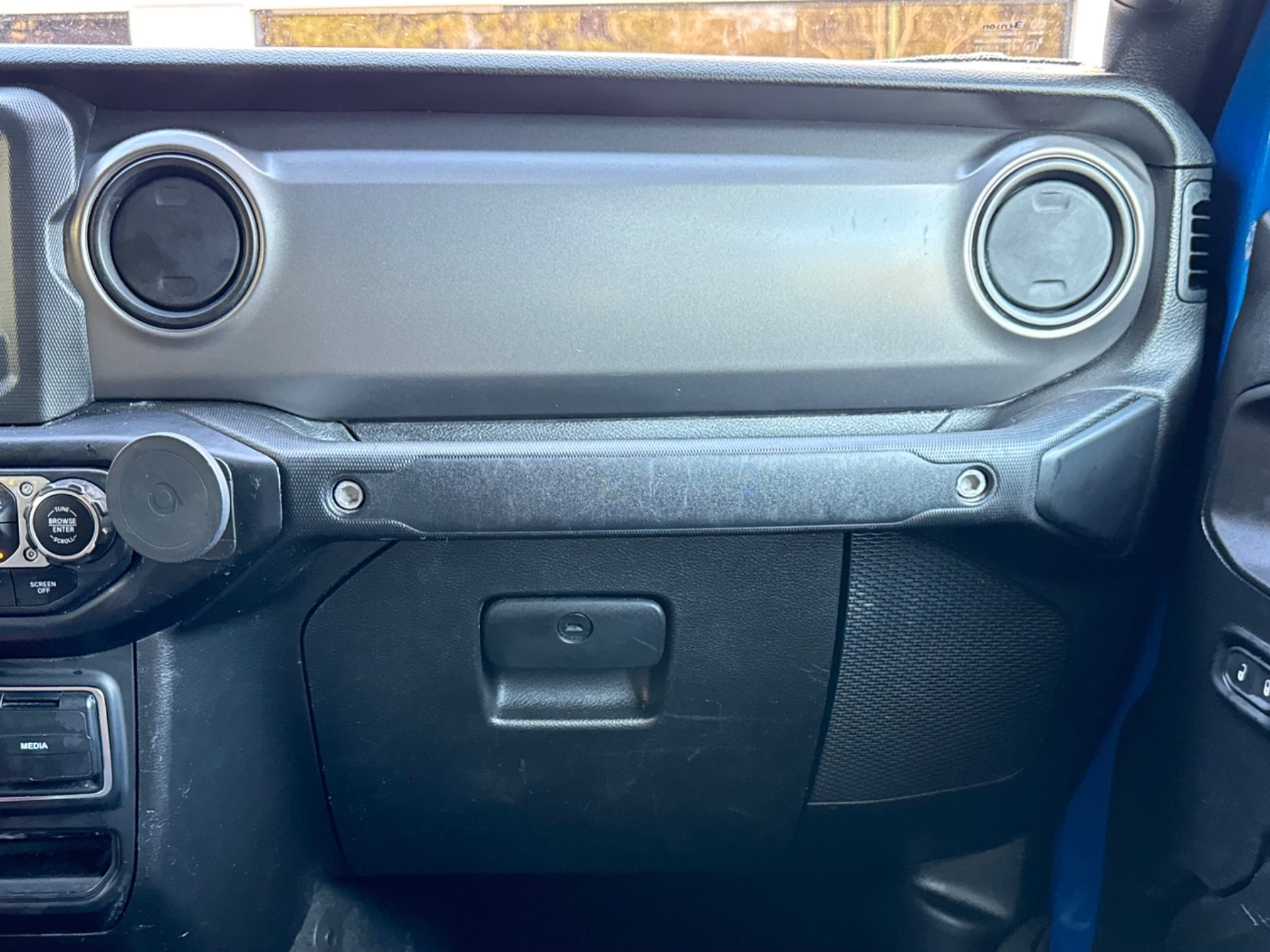 Used-2023-Jeep-Gladiator-Sport-S