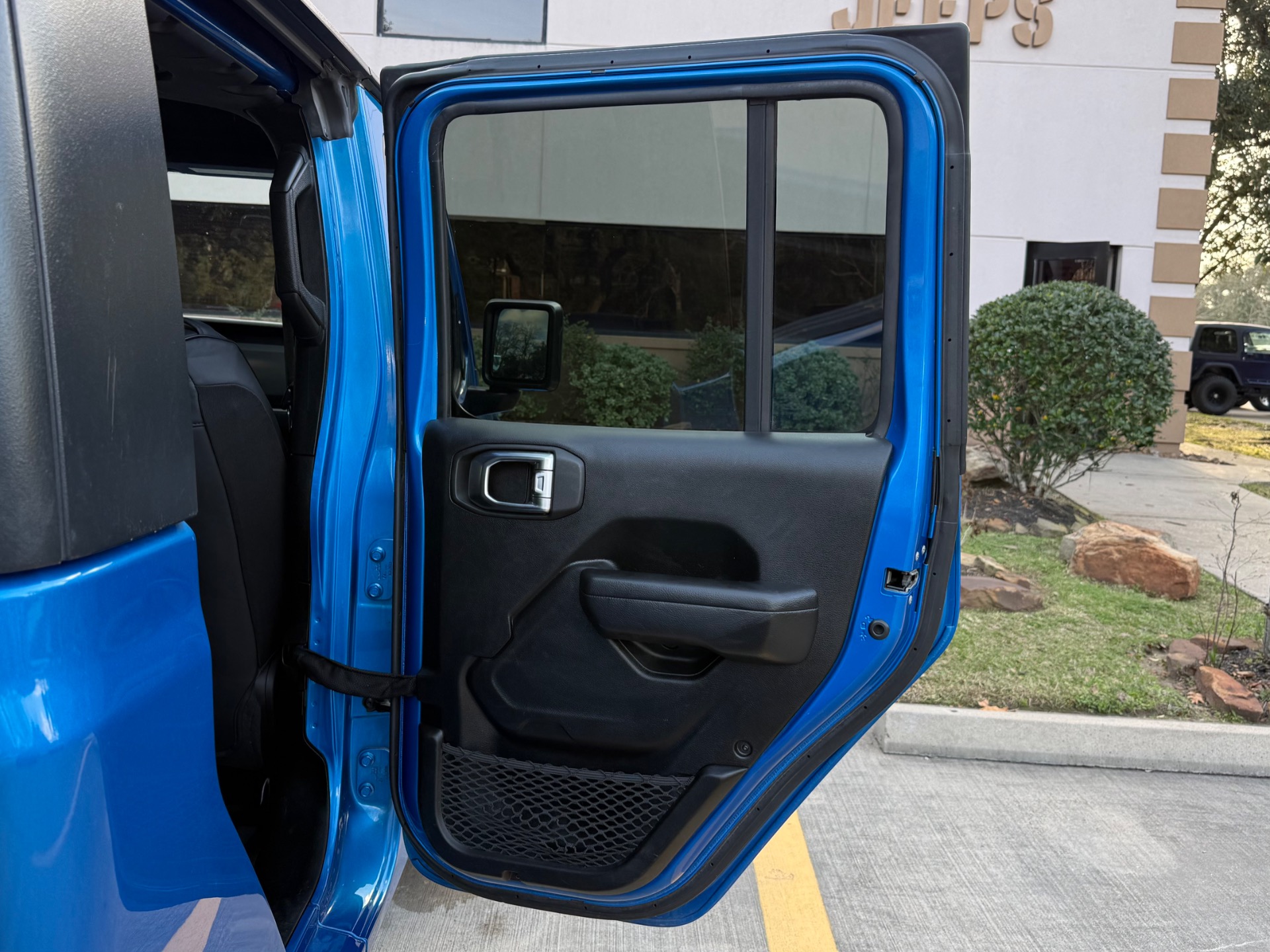 Used-2023-Jeep-Gladiator-Sport-S