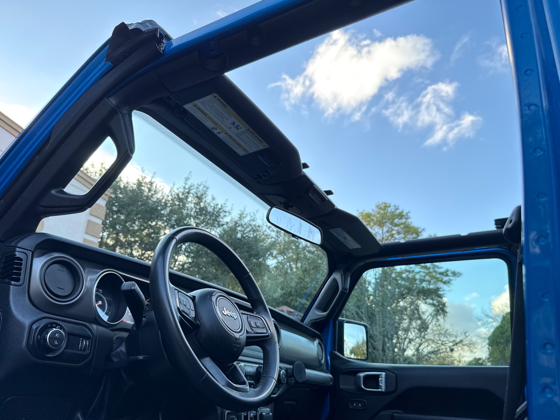 Used-2023-Jeep-Gladiator-Sport-S