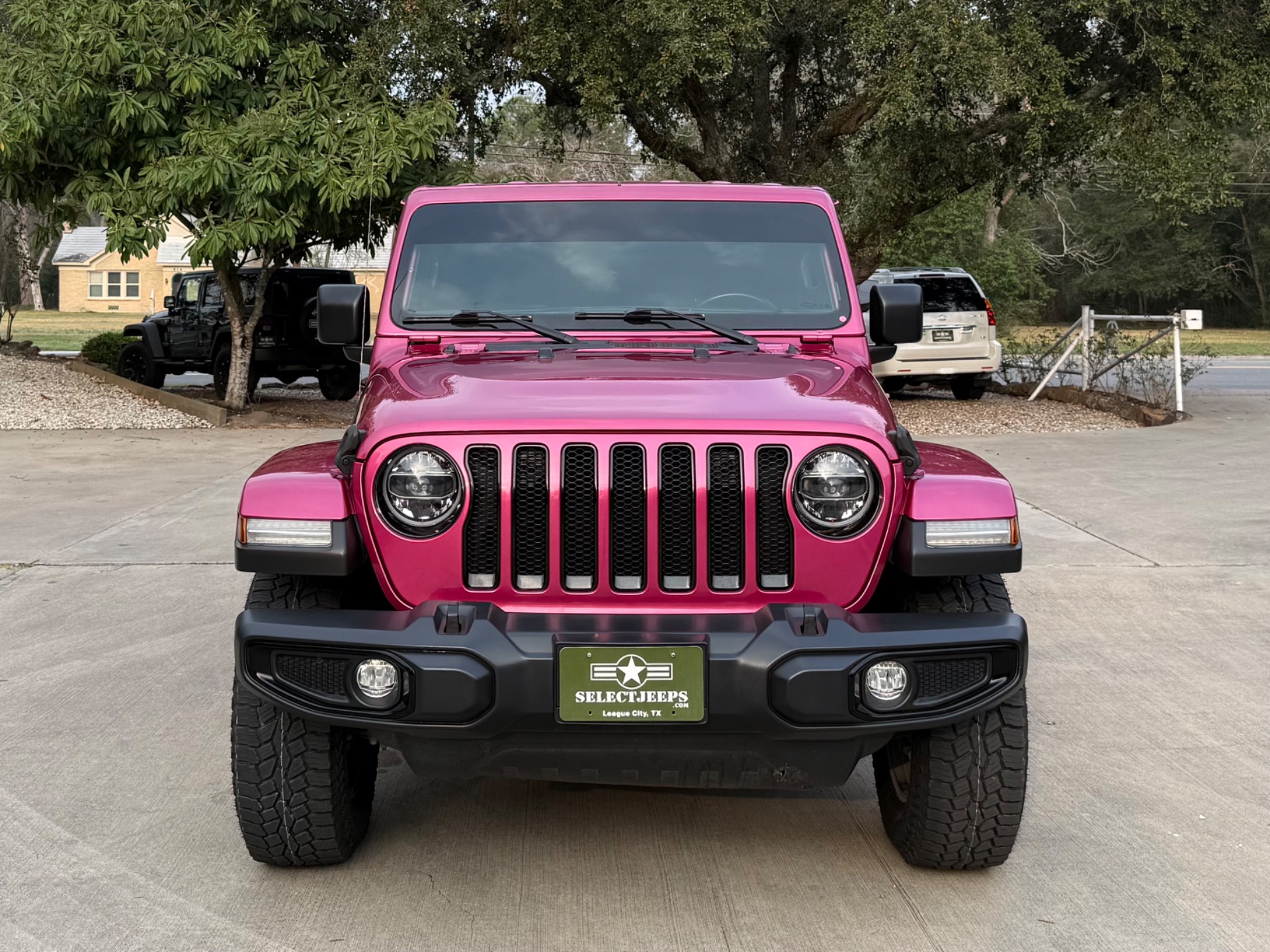 Used-2021-Jeep-Wrangler-Unlimited-Sahara-Altitude