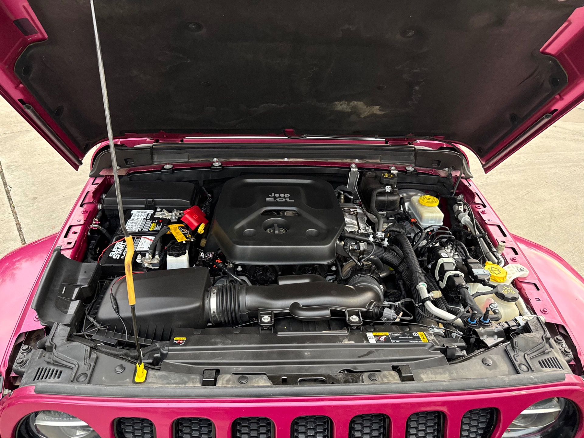 Used-2021-Jeep-Wrangler-Unlimited-Sahara-Altitude