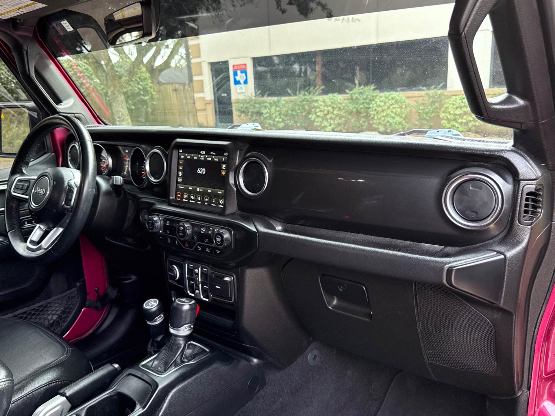 Used-2021-Jeep-Wrangler-Unlimited-Sahara-Altitude