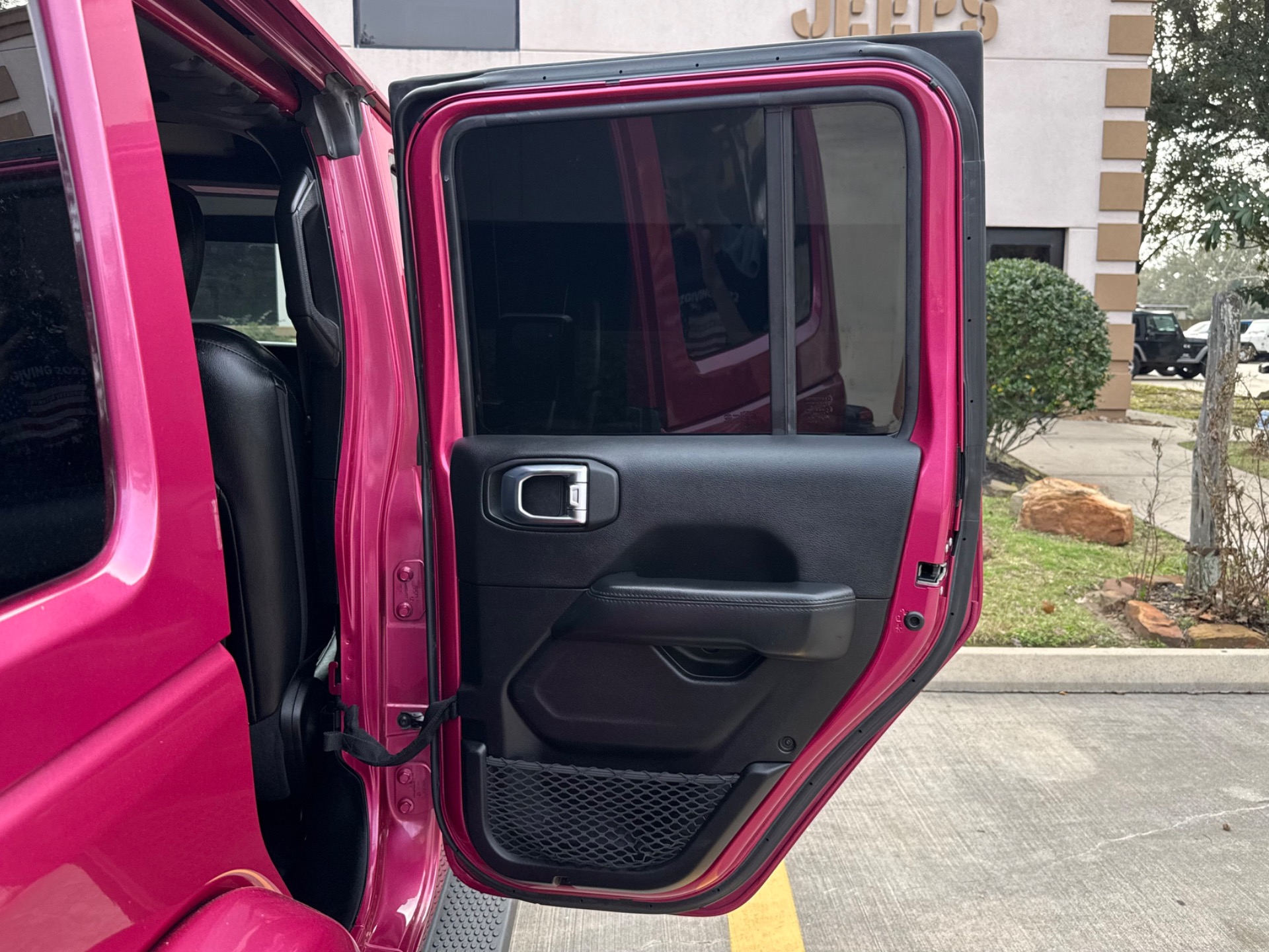 Used-2021-Jeep-Wrangler-Unlimited-Sahara-Altitude