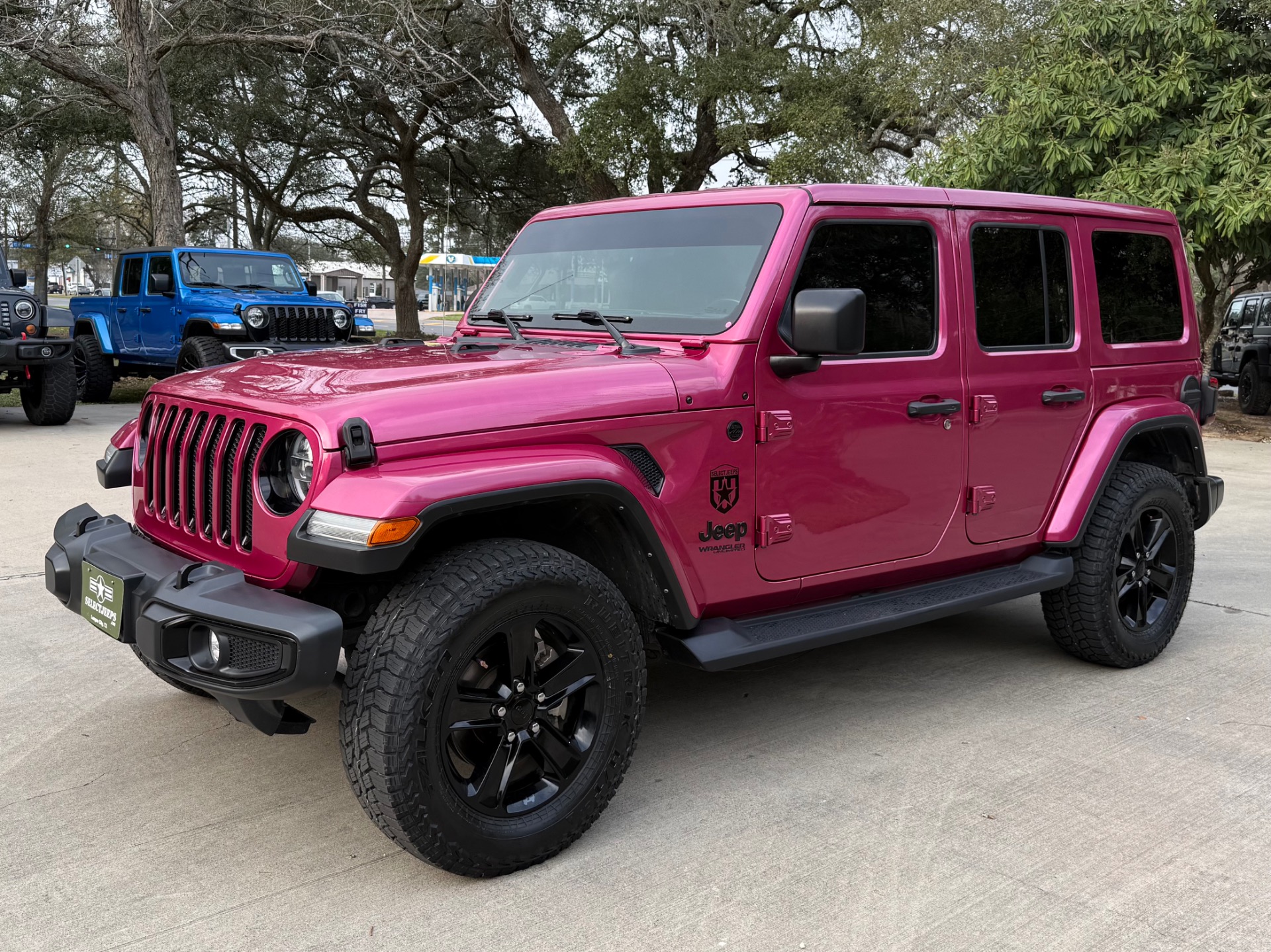 Used-2021-Jeep-Wrangler-Unlimited-Sahara-Altitude