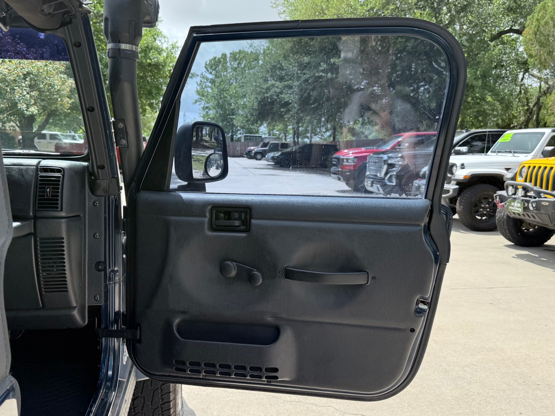 Used-2004-Jeep-Wrangler-Rocky-Mountain-Edition