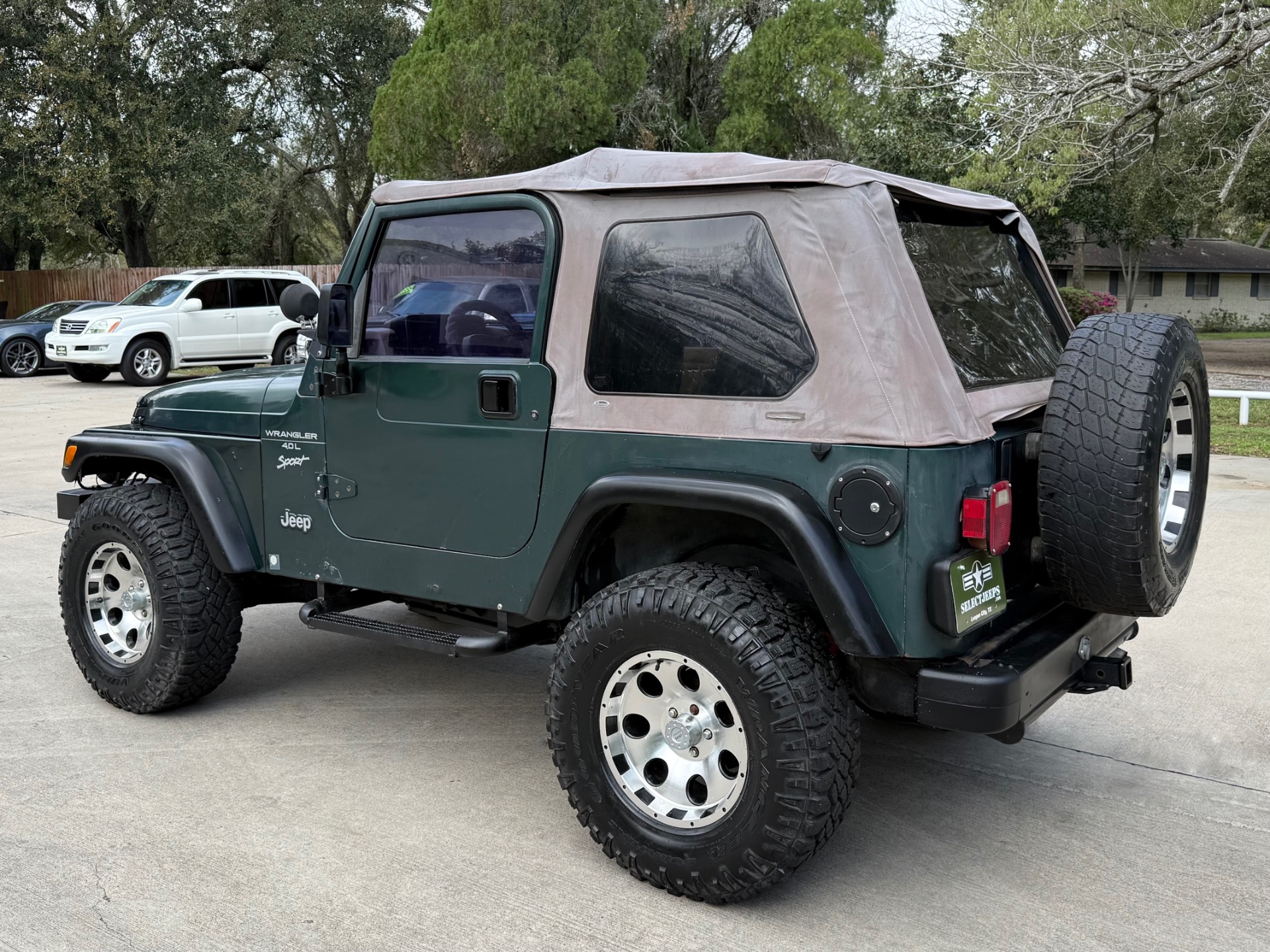 Used-2000-Jeep-Wrangler-Sport