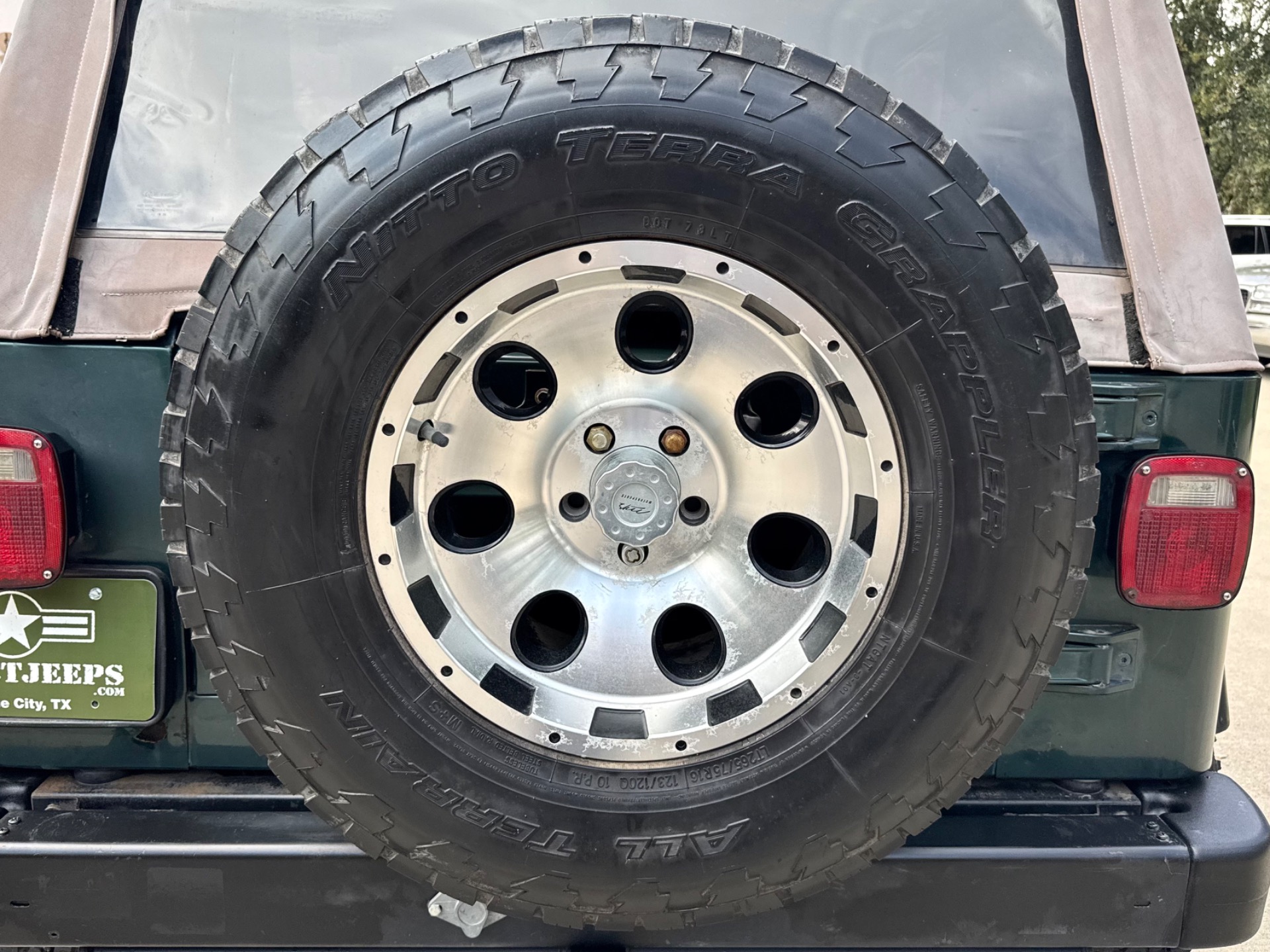 Used-2000-Jeep-Wrangler-Sport