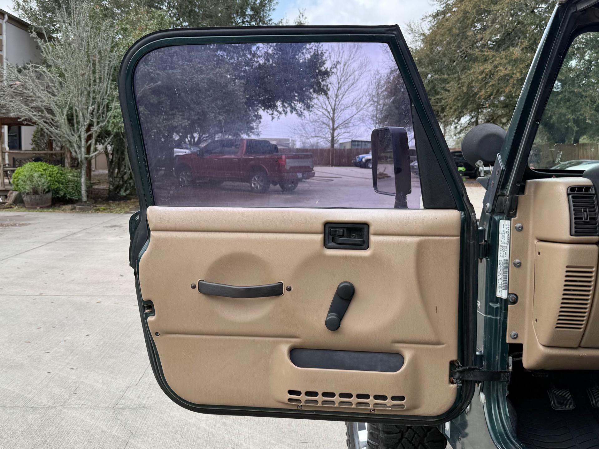 Used-2000-Jeep-Wrangler-Sport