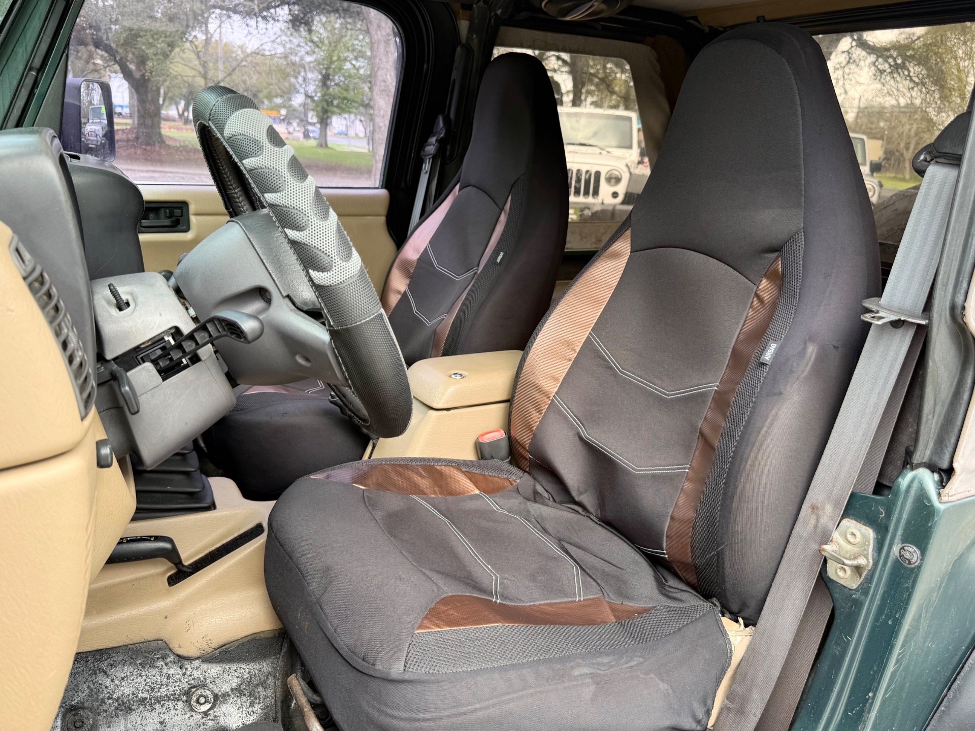 Used-2000-Jeep-Wrangler-Sport