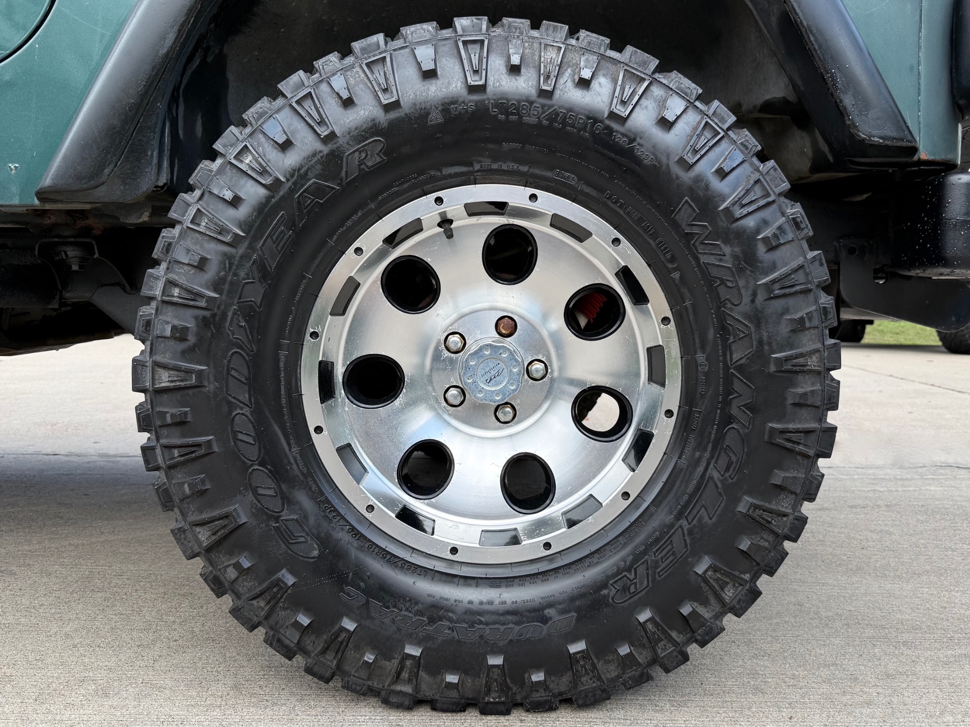 Used-2000-Jeep-Wrangler-Sport