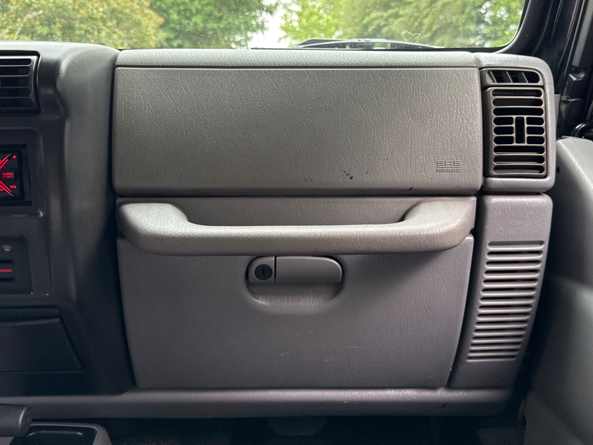 Used-1997-Jeep-Wrangler-Sport