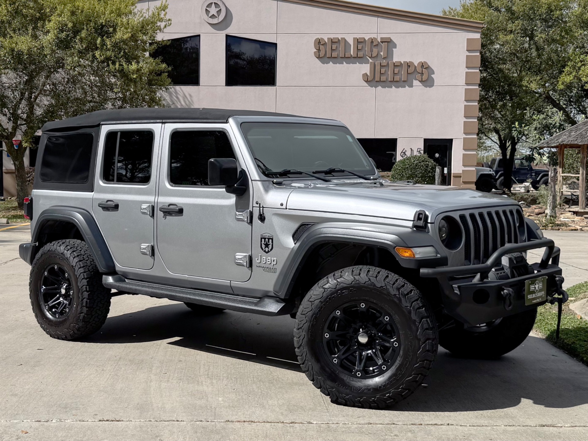 Used-2018-Jeep-Wrangler-Unlimited-Sport