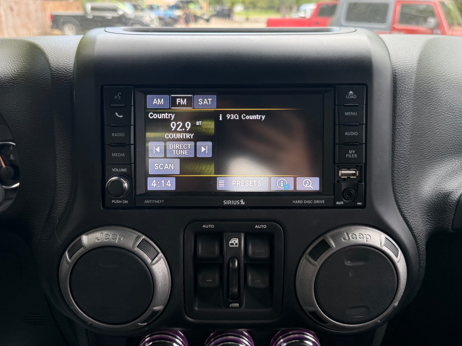 Used-2014-Jeep-Wrangler-Unlimited-Sport