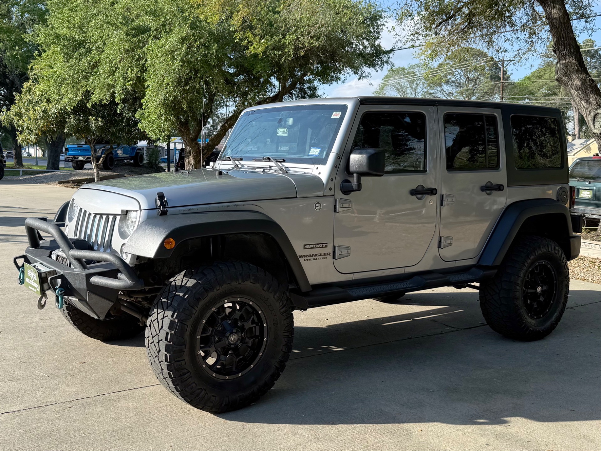 Used-2014-Jeep-Wrangler-Unlimited-Sport