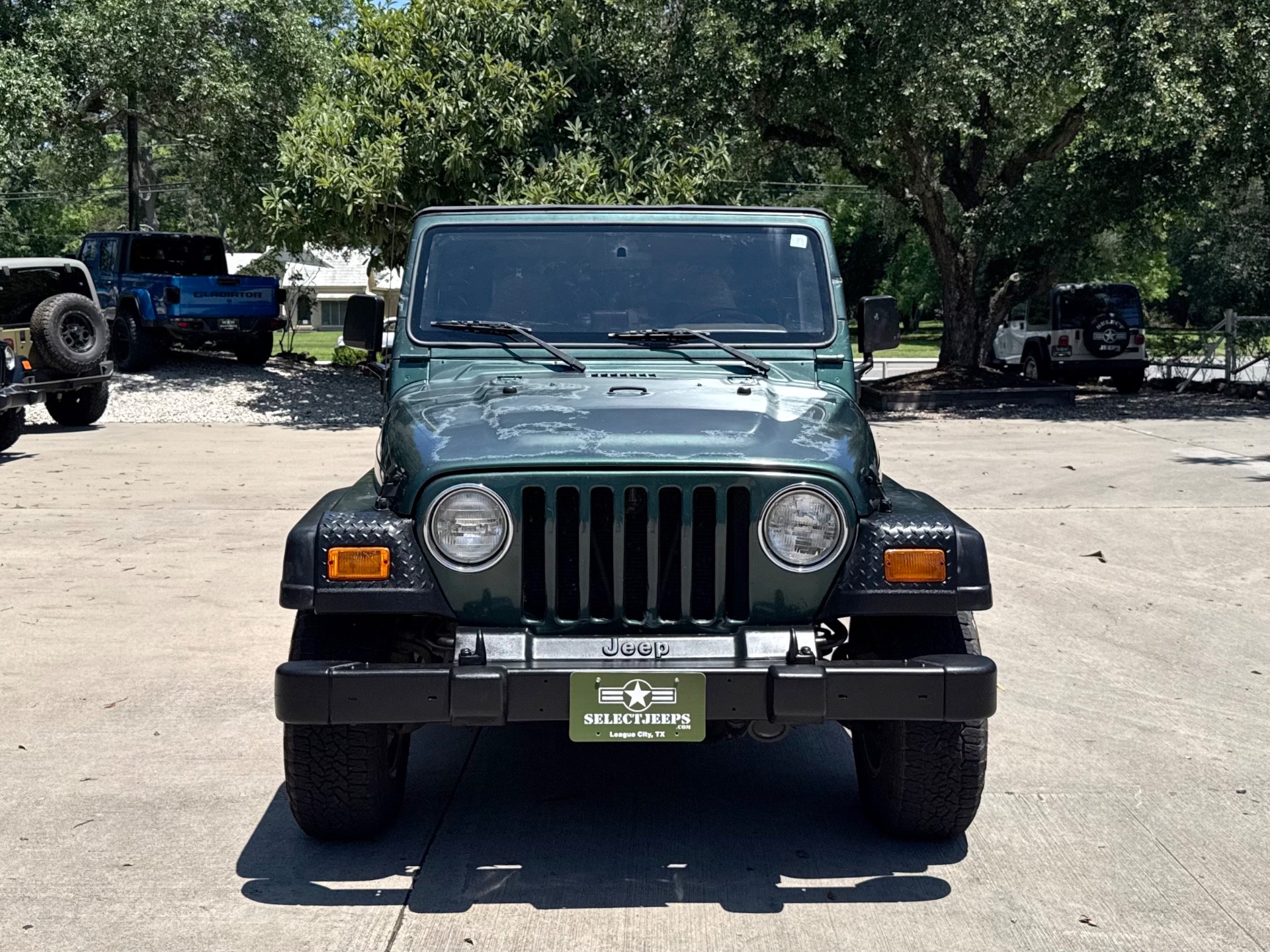 2000 Jeep Wrangler Sport's photo