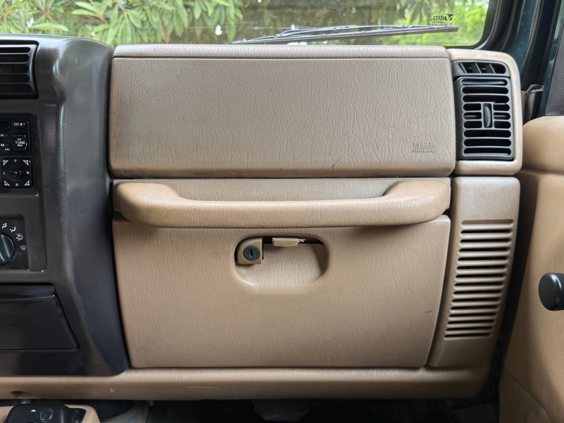 Used-2000-Jeep-Wrangler-Sport