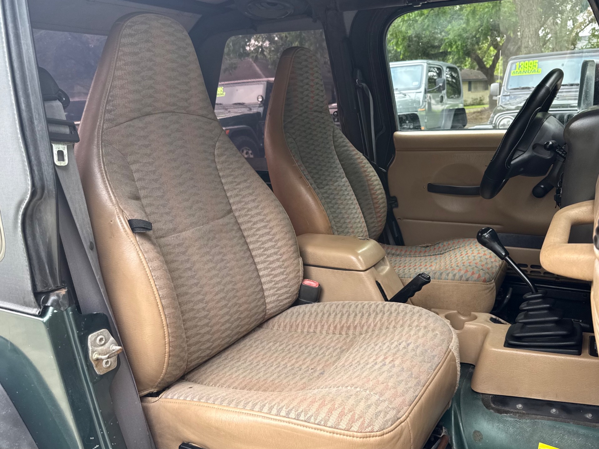 Used-2000-Jeep-Wrangler-Sport
