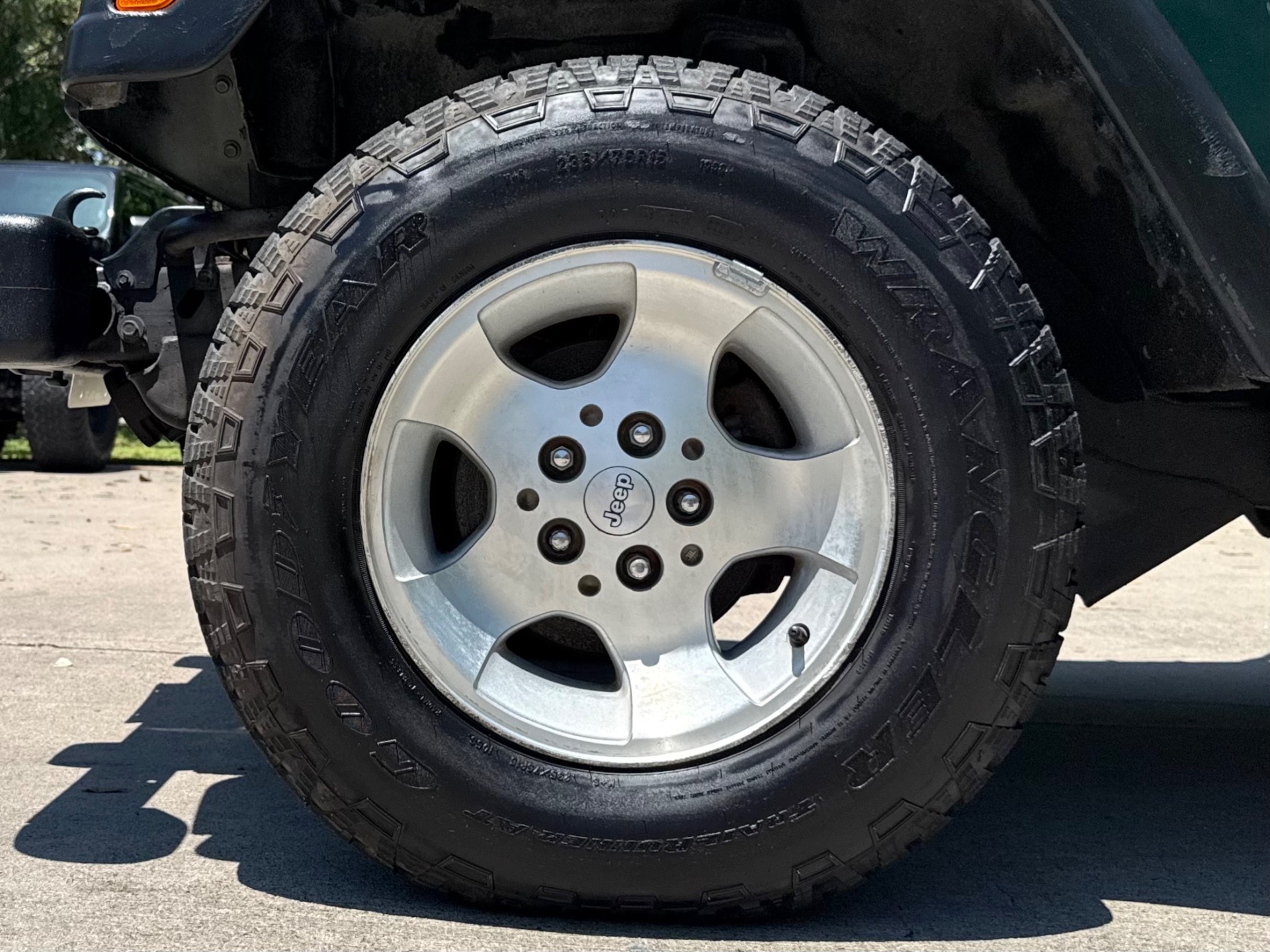 Used-2000-Jeep-Wrangler-Sport