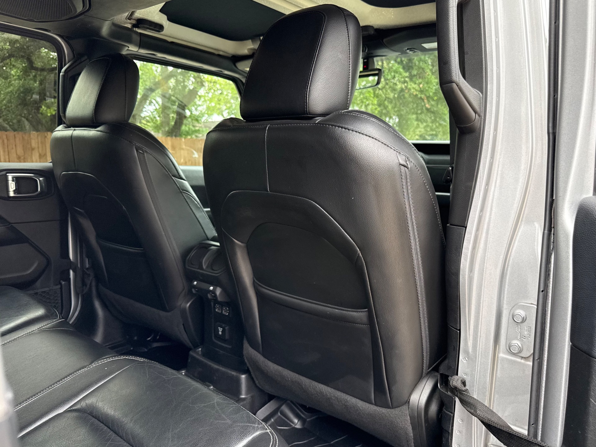 Used-2018-Jeep-Wrangler-Unlimited-Sahara