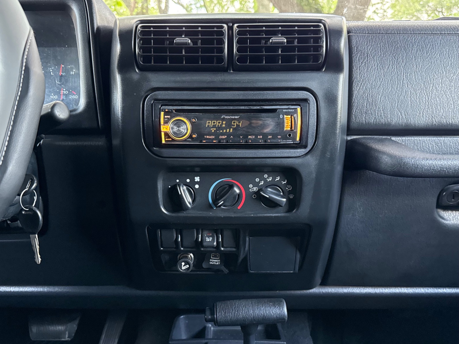 Used-2006-Jeep-Wrangler-X