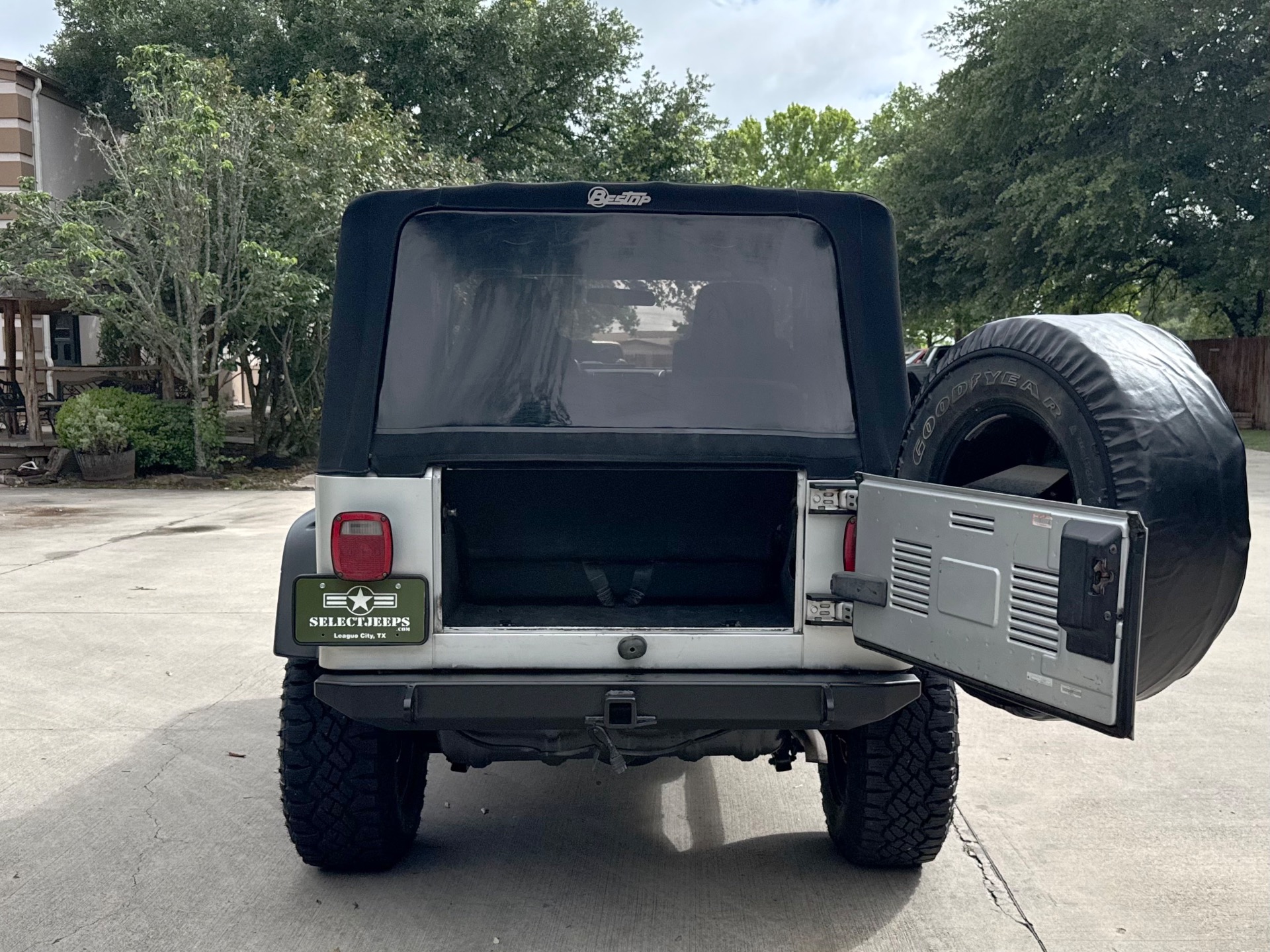 Used-2006-Jeep-Wrangler-X