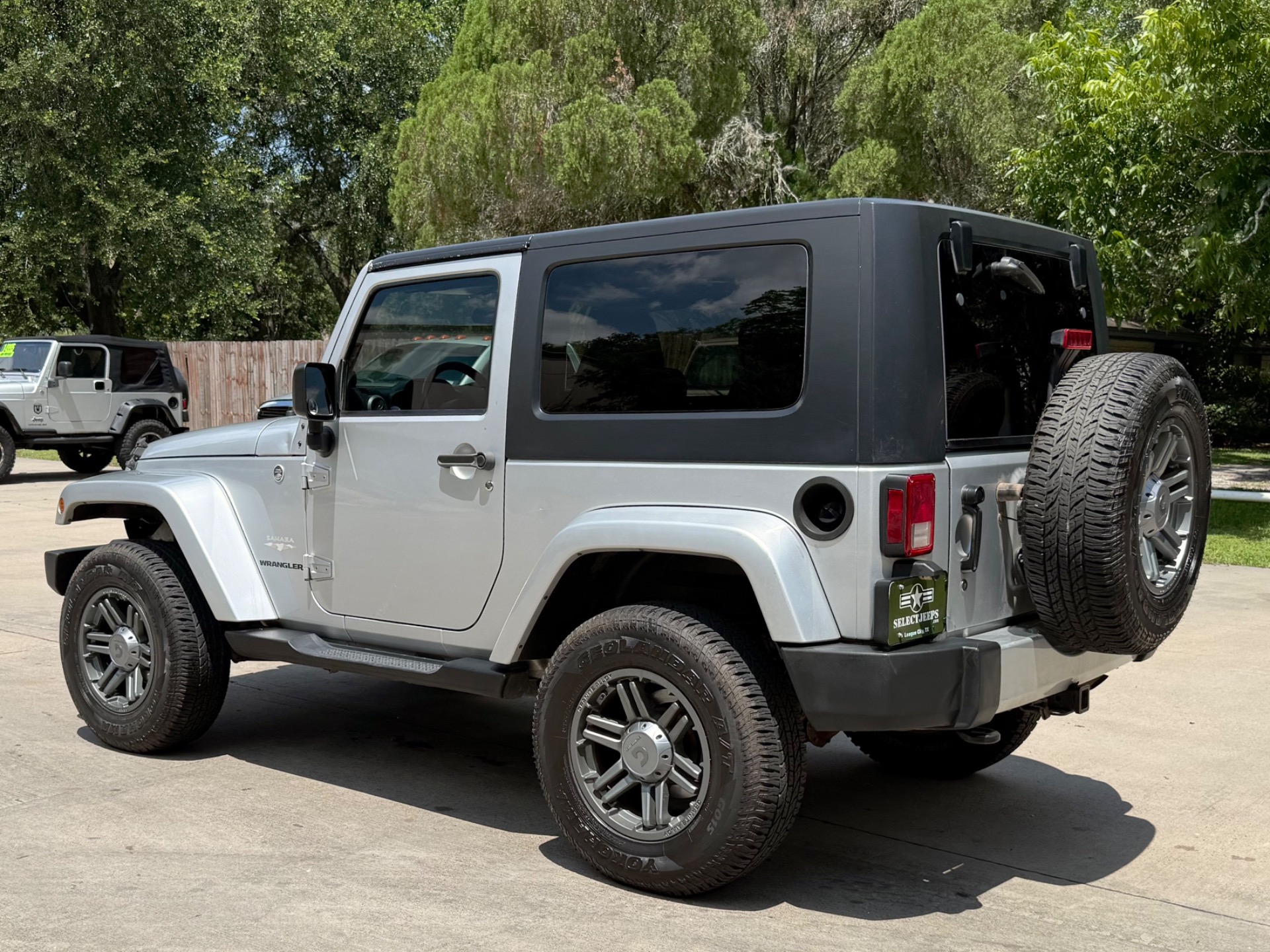 Used-2009-Jeep-Wrangler-Sahara