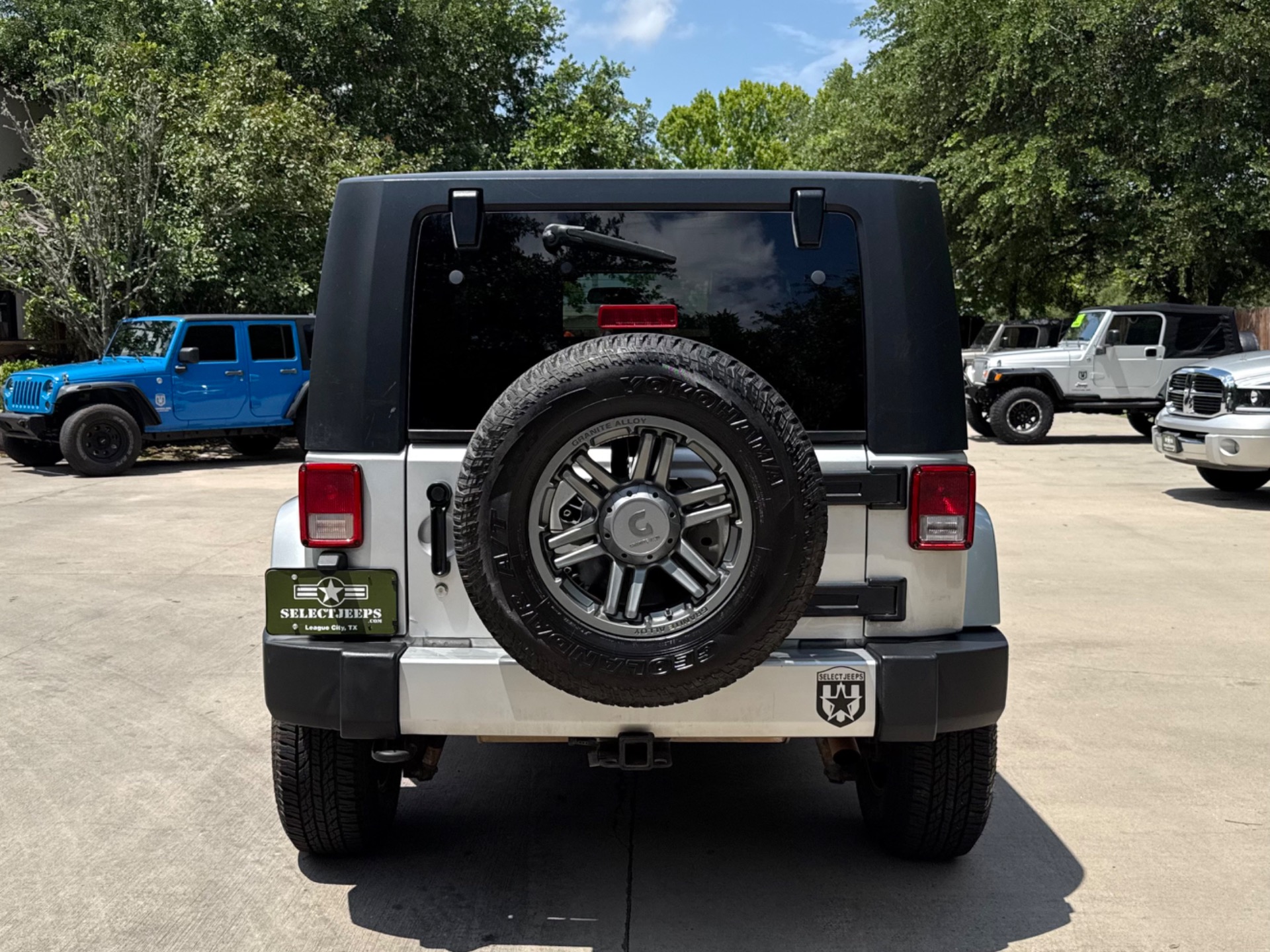 Used-2009-Jeep-Wrangler-Sahara