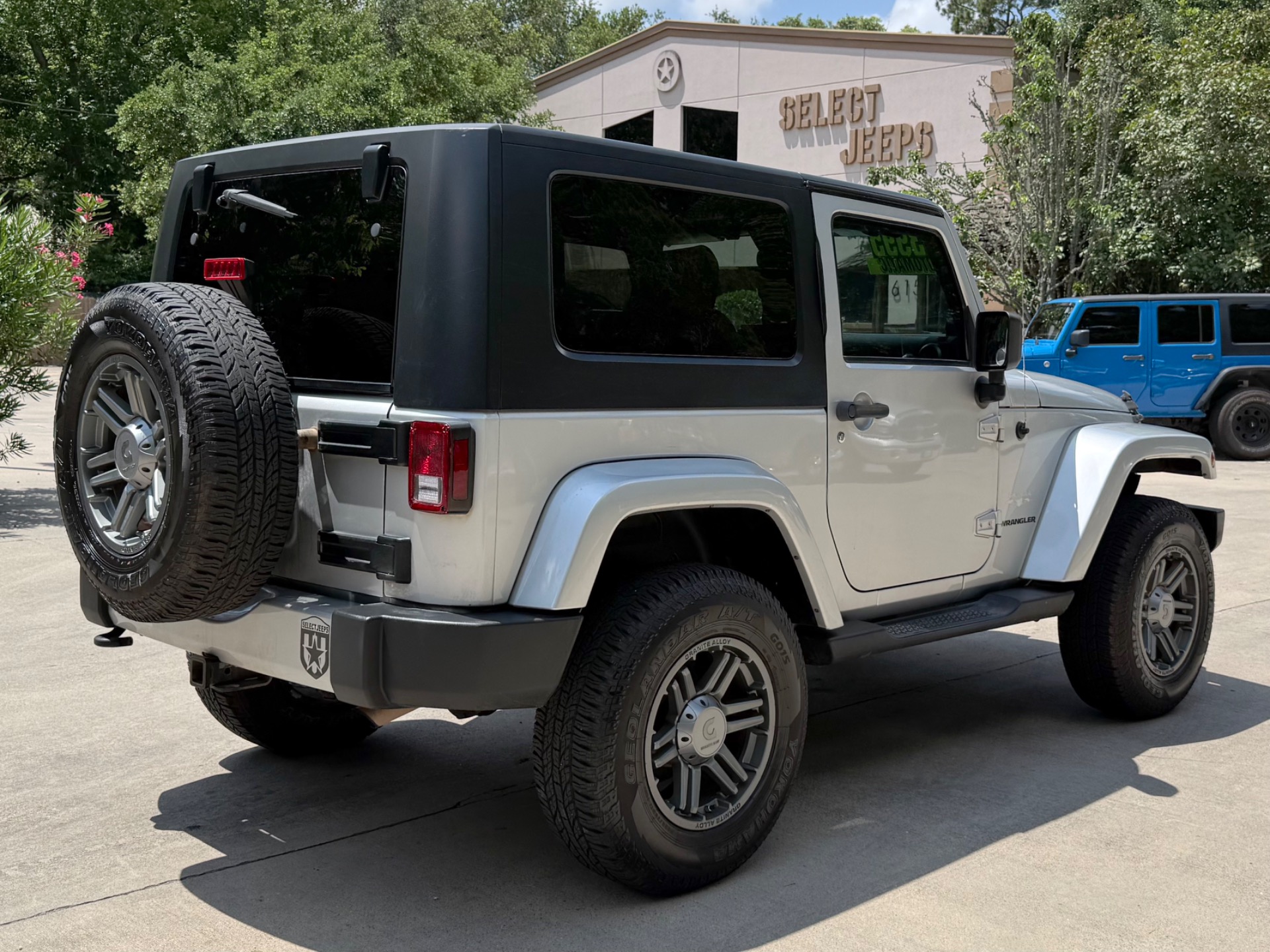 Used-2009-Jeep-Wrangler-Sahara