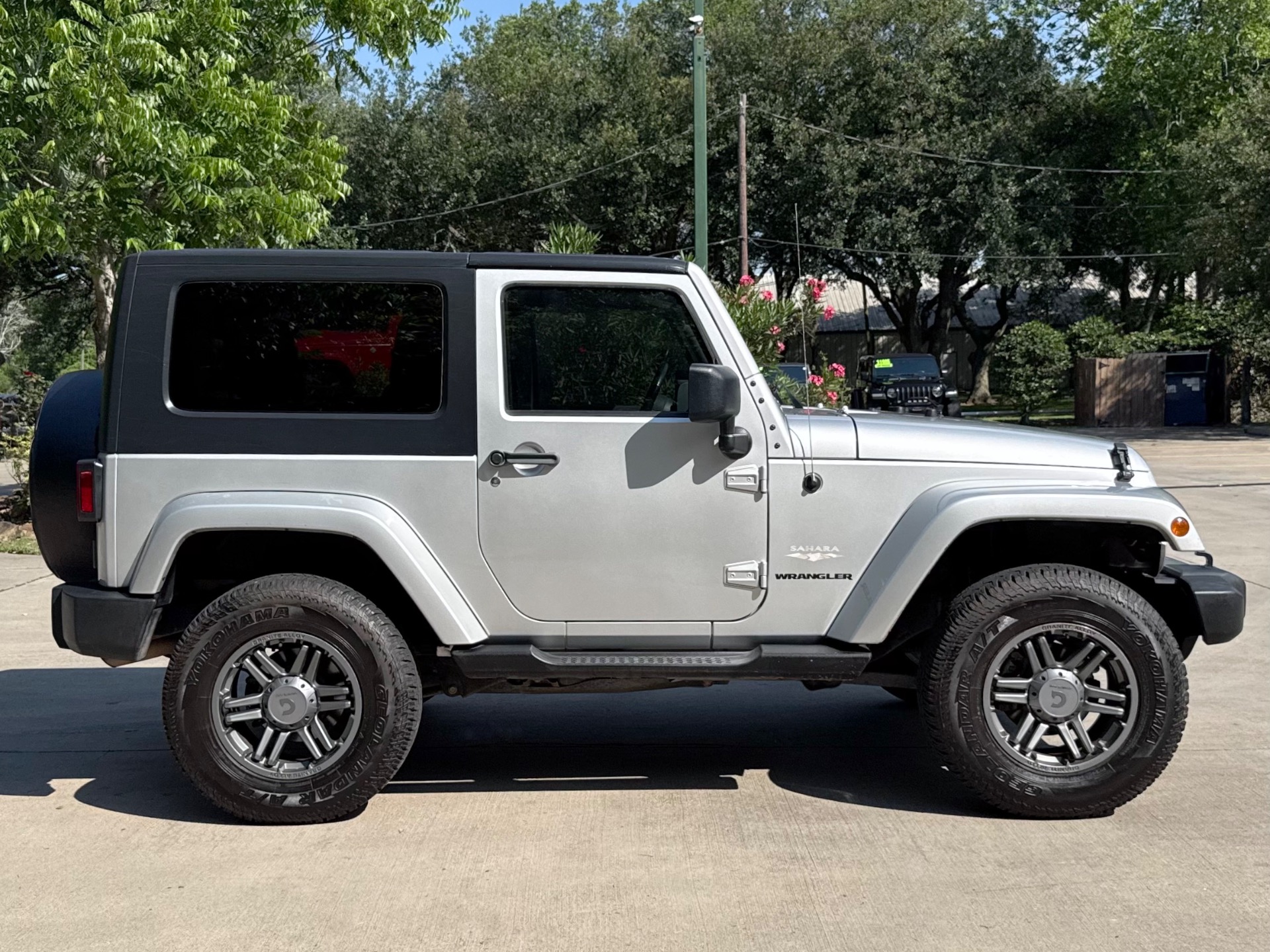 Used-2009-Jeep-Wrangler-Sahara