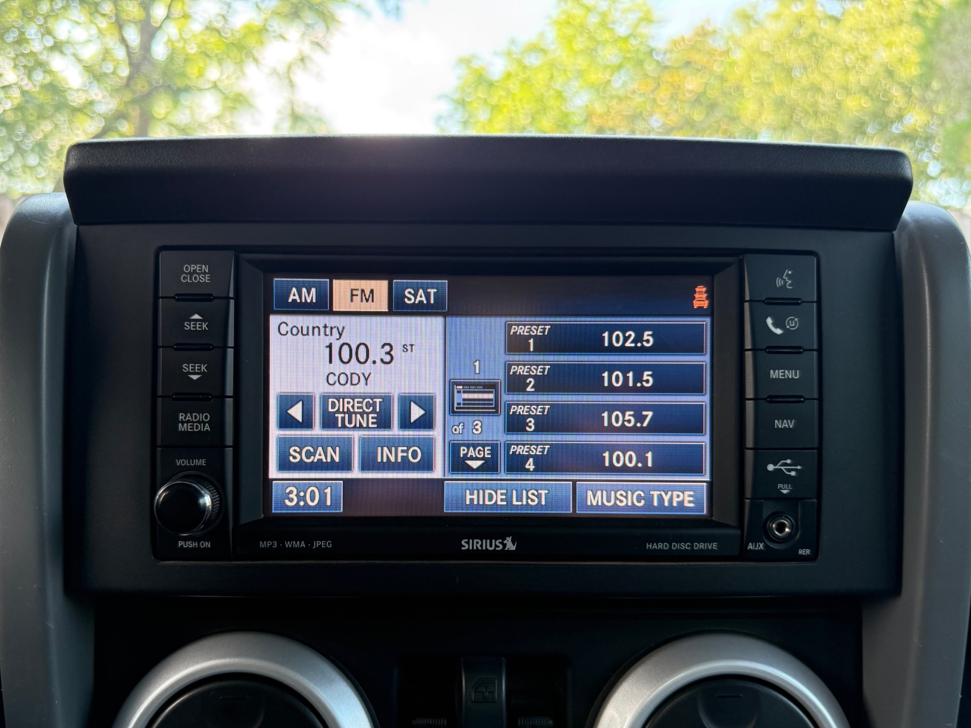 Used-2009-Jeep-Wrangler-Sahara