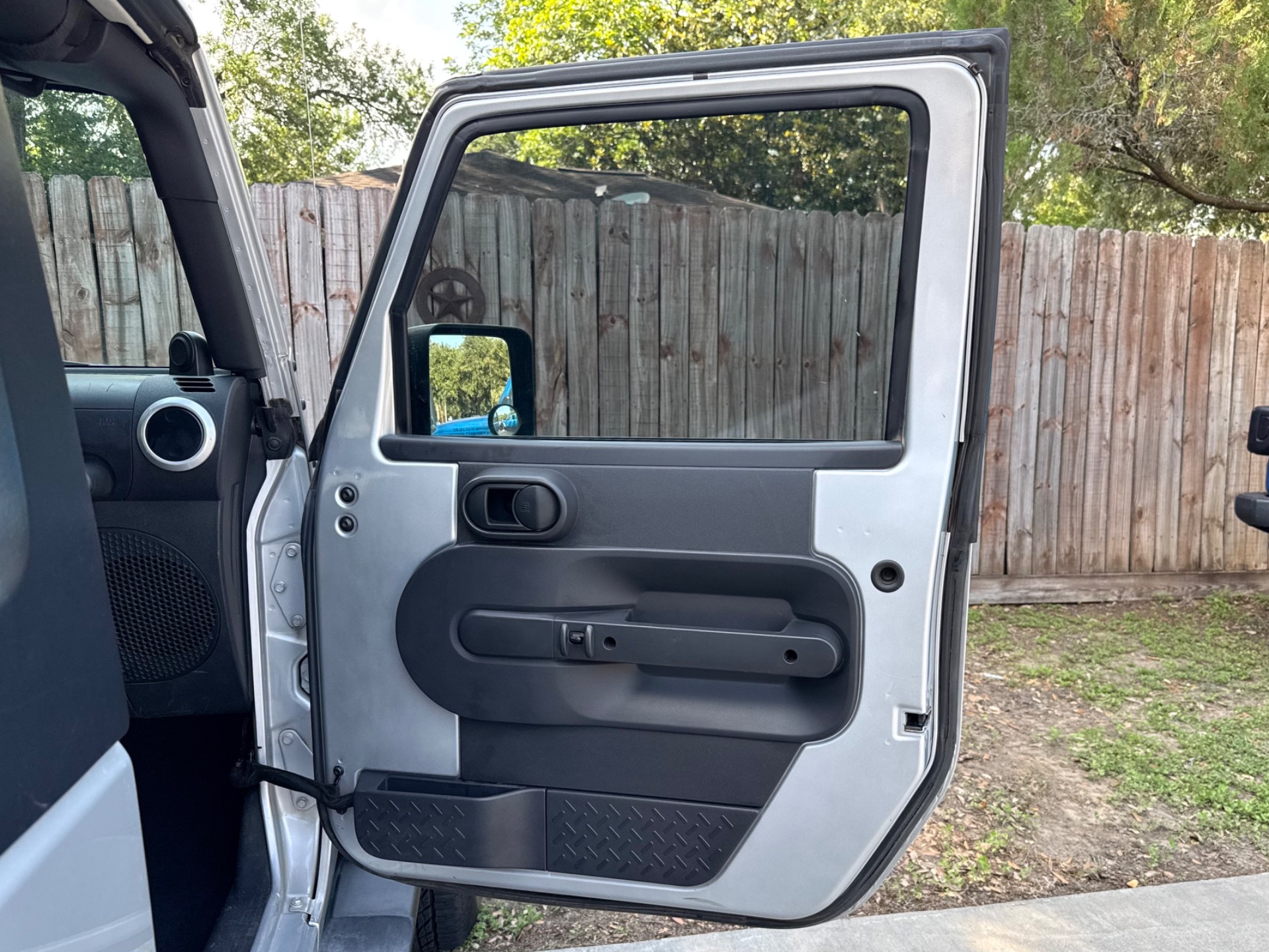 Used-2009-Jeep-Wrangler-Sahara