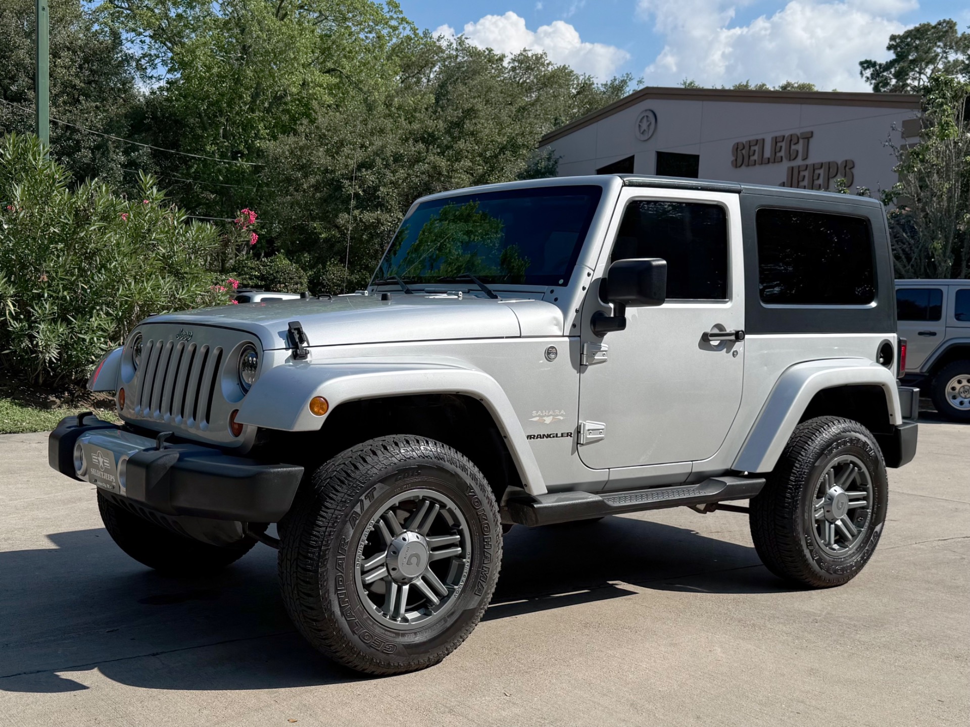 Used-2009-Jeep-Wrangler-Sahara