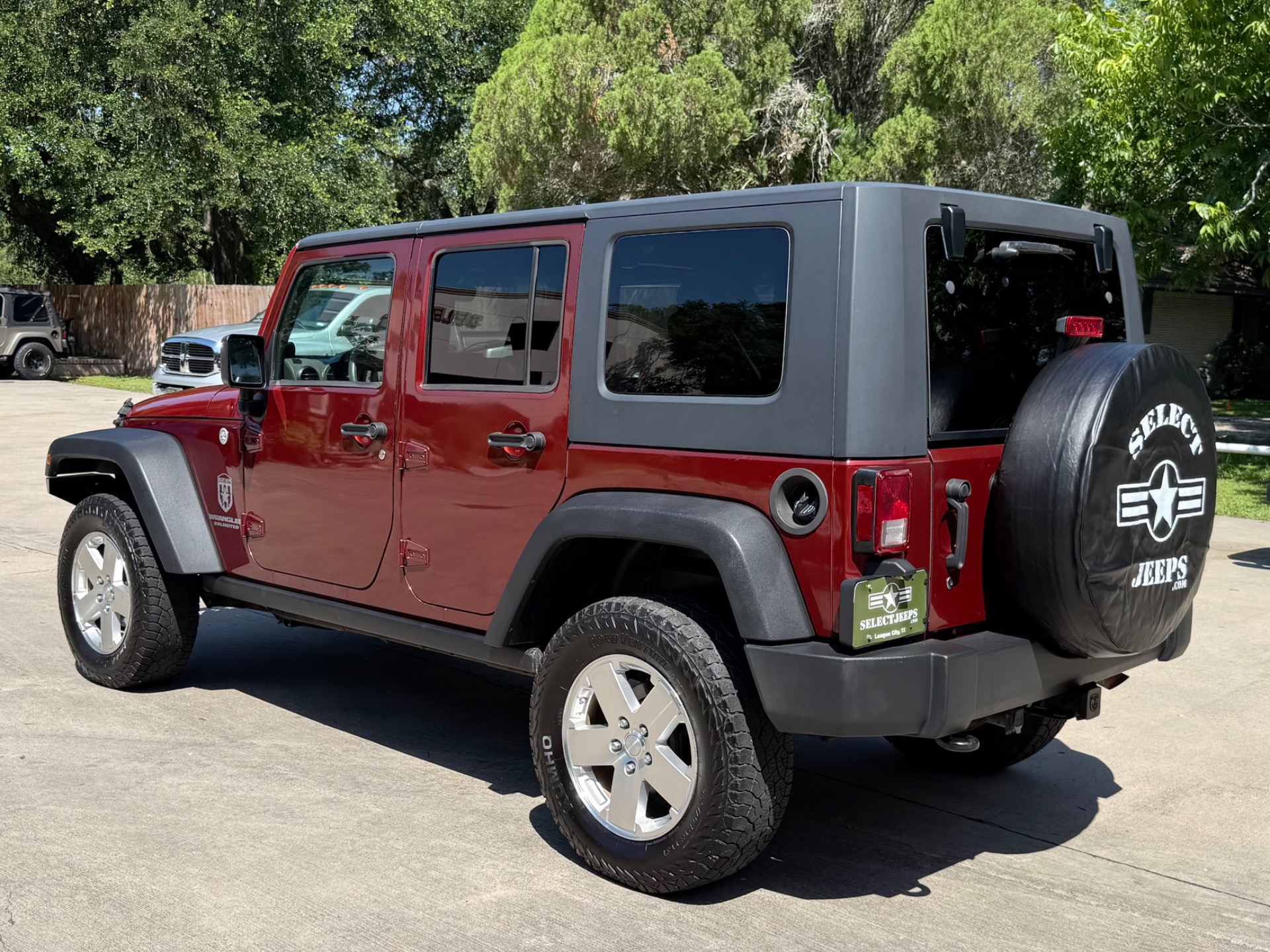 Used-2010-Jeep-Wrangler-Unlimited-Sport
