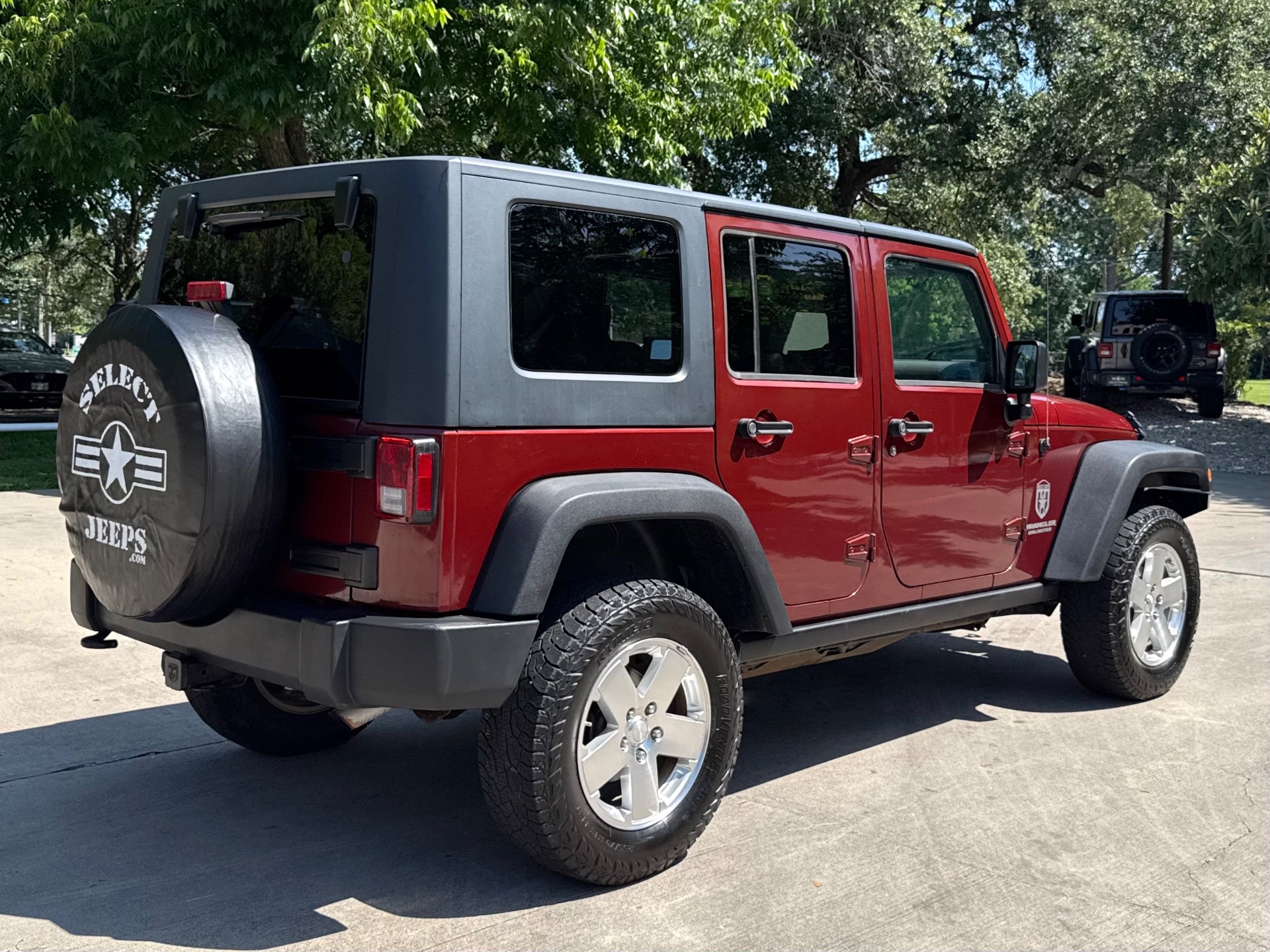 Used-2010-Jeep-Wrangler-Unlimited-Sport