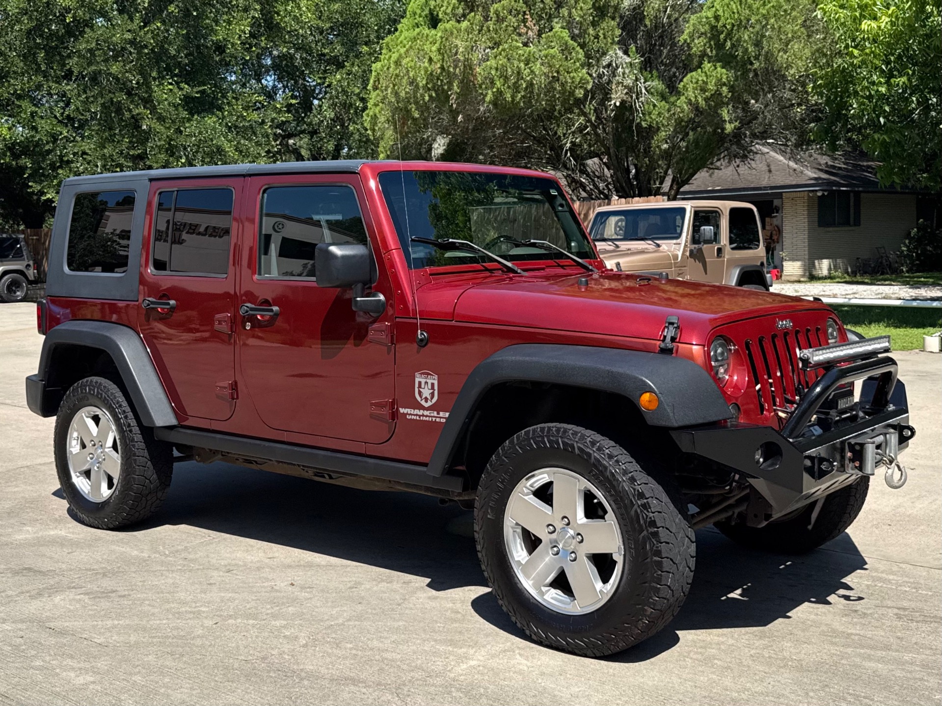 Used-2010-Jeep-Wrangler-Unlimited-Sport