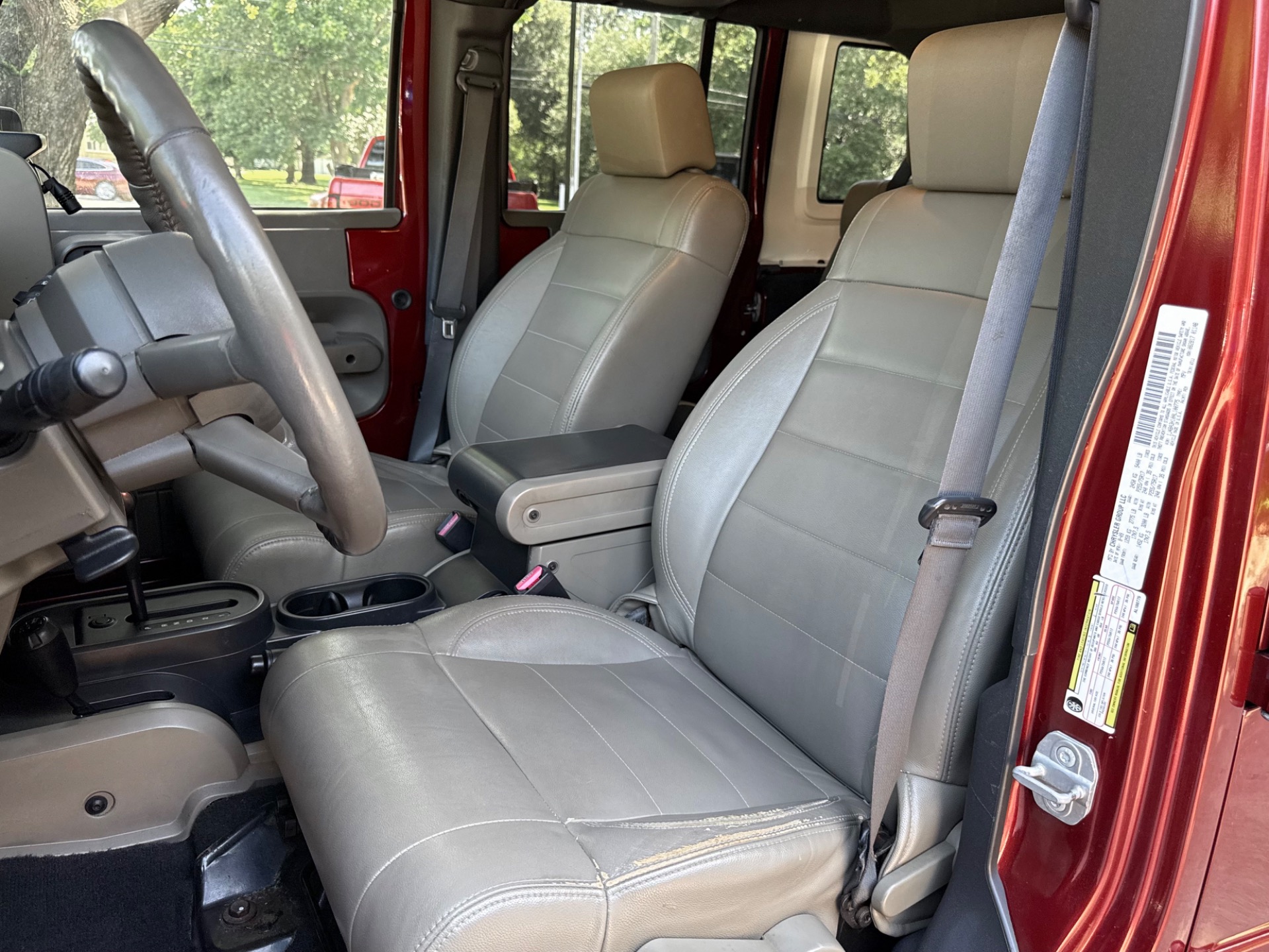 Used-2010-Jeep-Wrangler-Unlimited-Sport