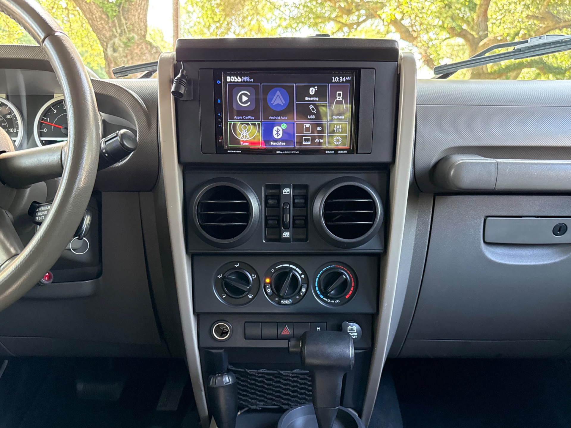 Used-2010-Jeep-Wrangler-Unlimited-Sport